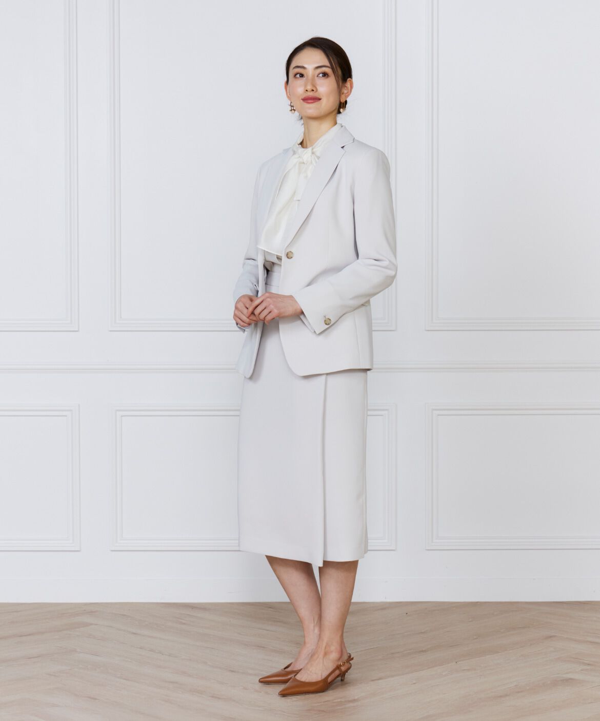 INED「《大きいサイズ》アシンメトリータックスカート」|タイト|