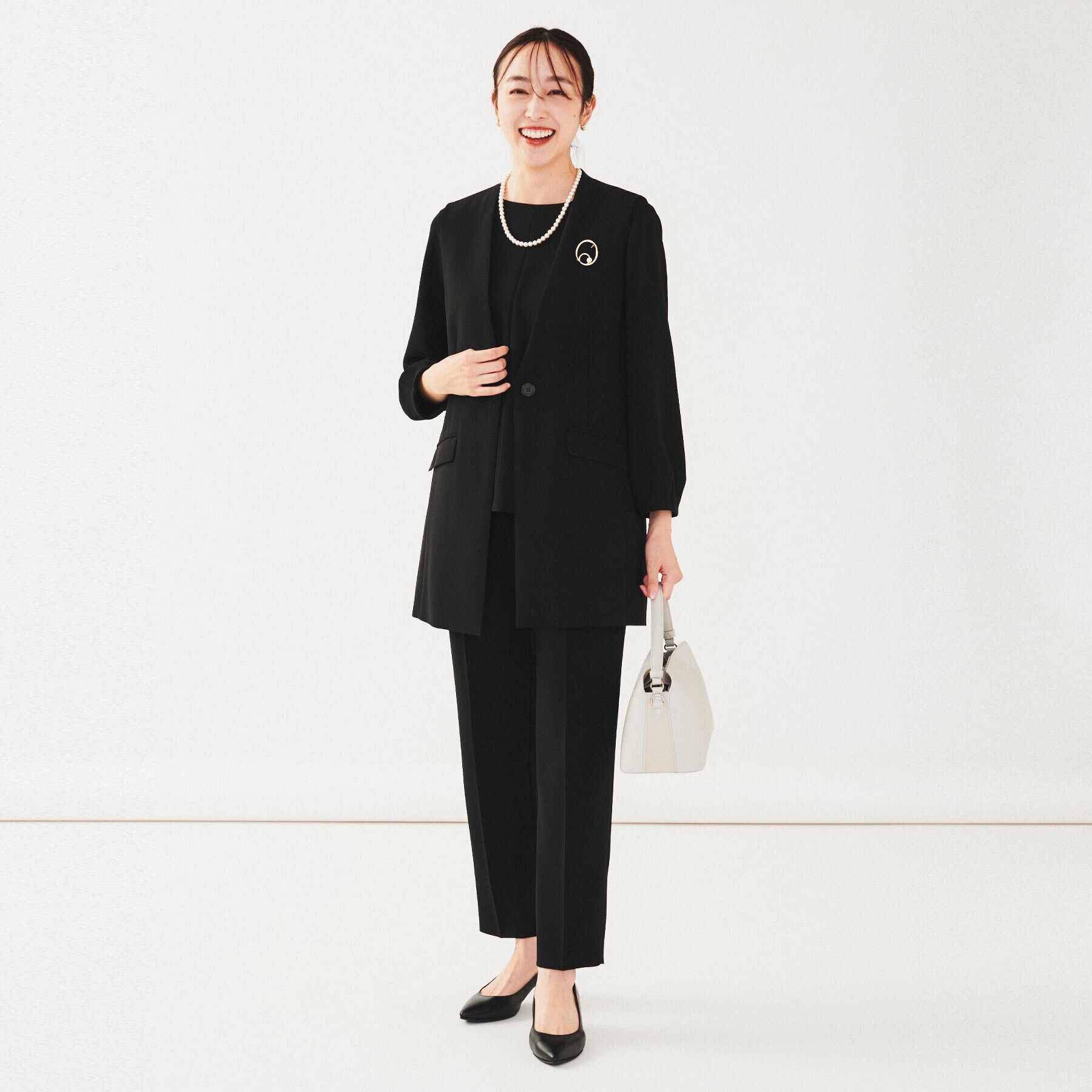 UNTITLED「【通勤スーツ】タックテーパードパンツ」|その他|