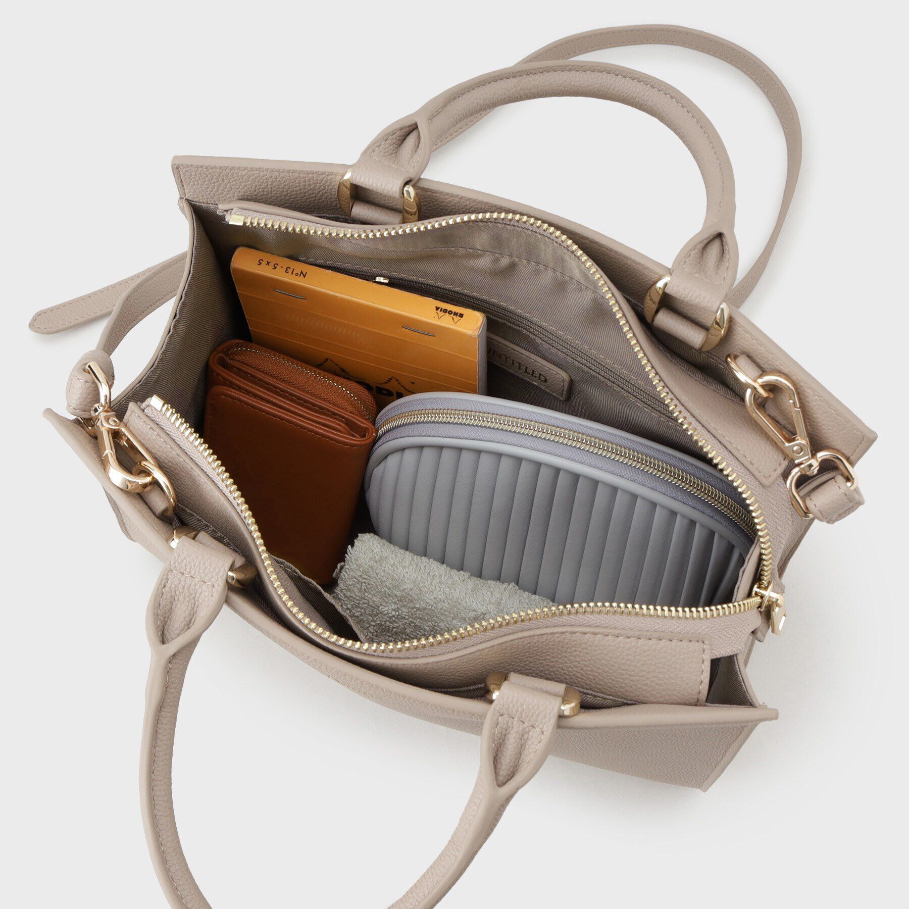 UNTITLED「【セレモニー対応】ボクシーショルダー」|ショルダー・メッセンジャー|