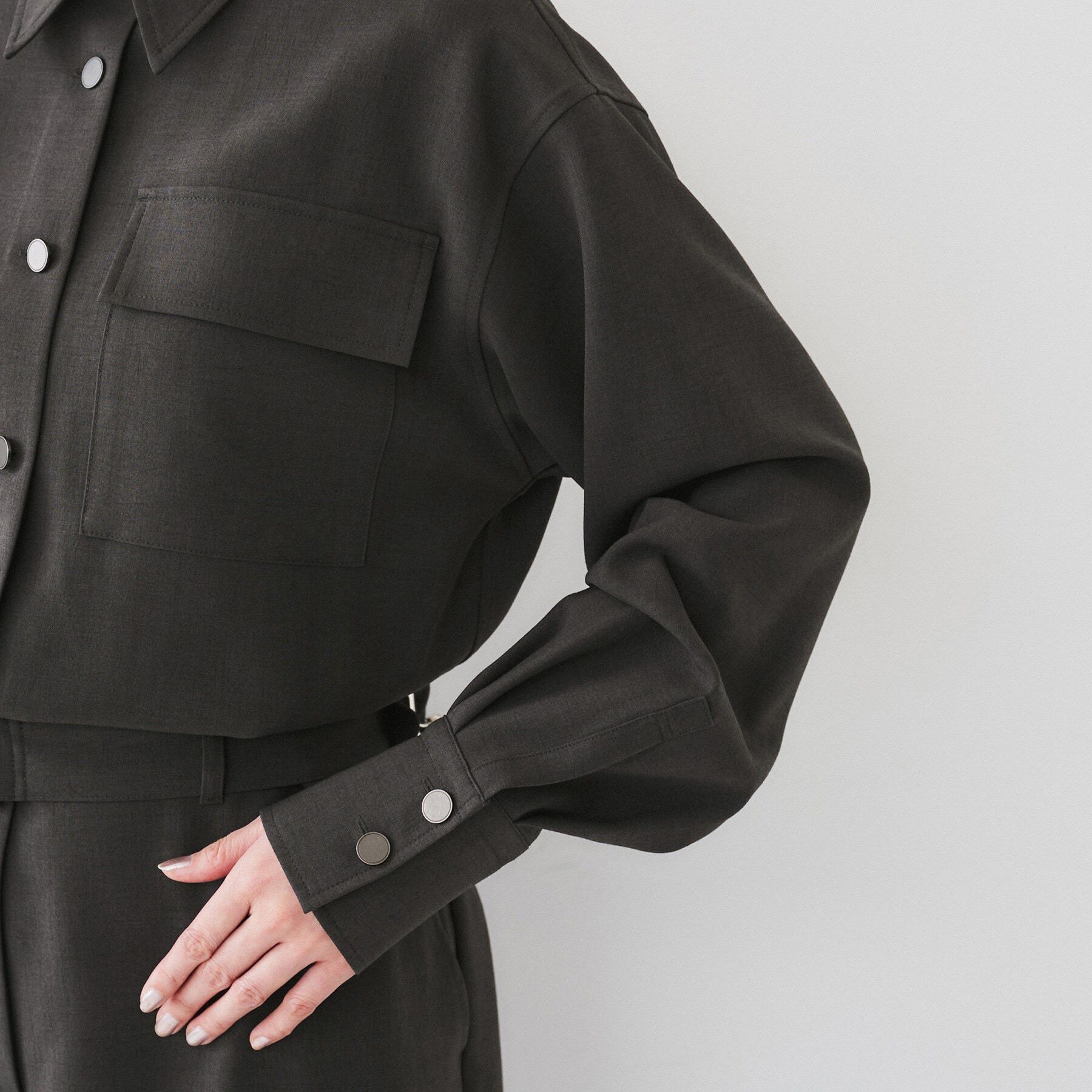 UNTITLED「【朝比奈 彩&times;Oggi&times;UNTITLED スペシャルコラボ】シャツカラーオールインワン」|オールインワン|