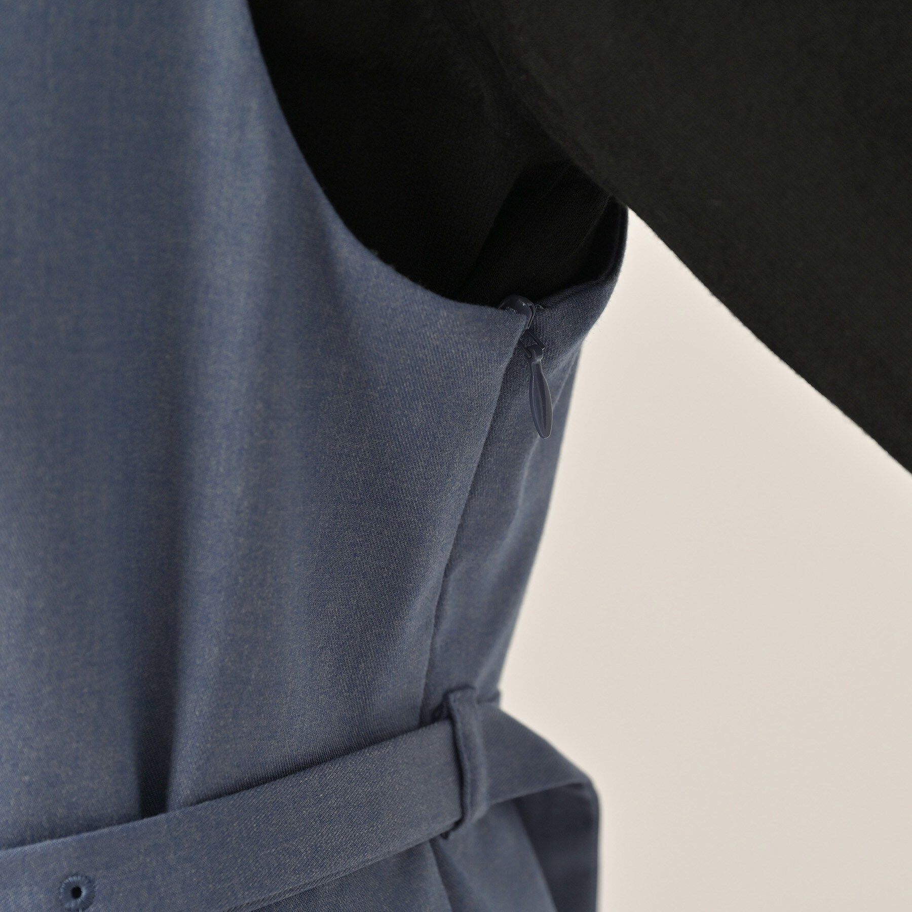 UNTITLED「スクエアネックジャンパースカート」|ワンピース|