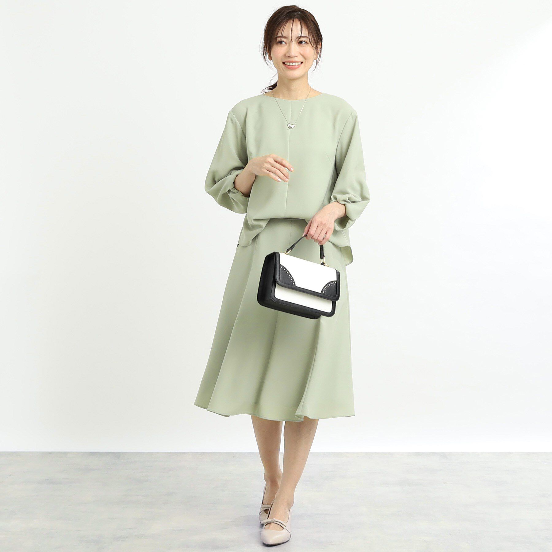 Reflect「【セットアップ可能】バックサテンフレアスカート」|スカート|