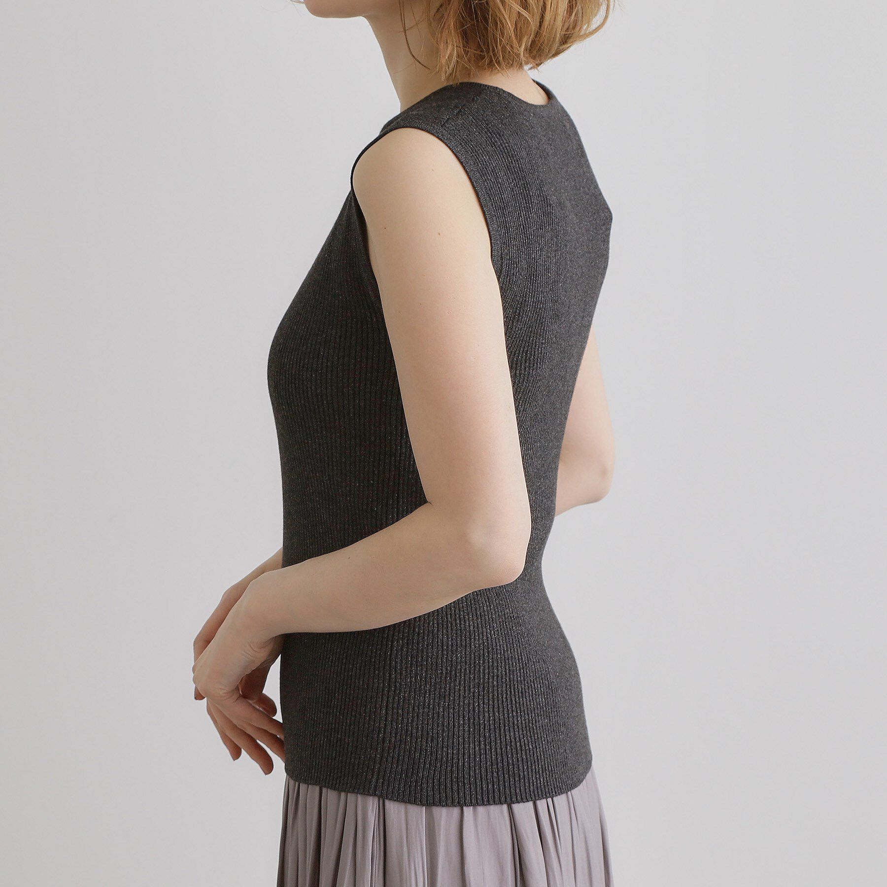 grove「さりげないラメで毎日のコーデにアクセントを リブラメニットタンク」|キャミソール|