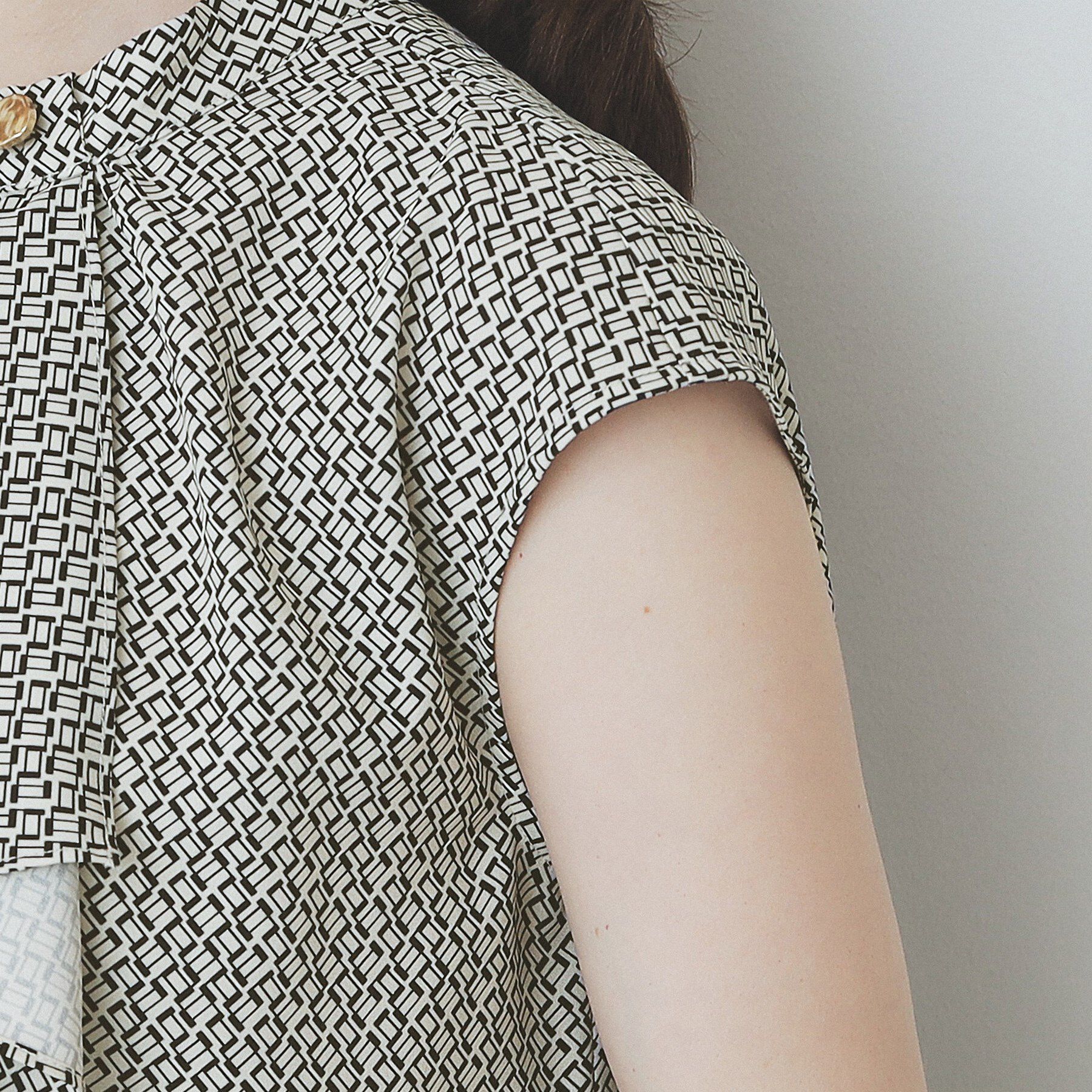 index「アシンメトリーボウタイブラウス【洗濯機洗い可】」|シャツ・ブラウス|