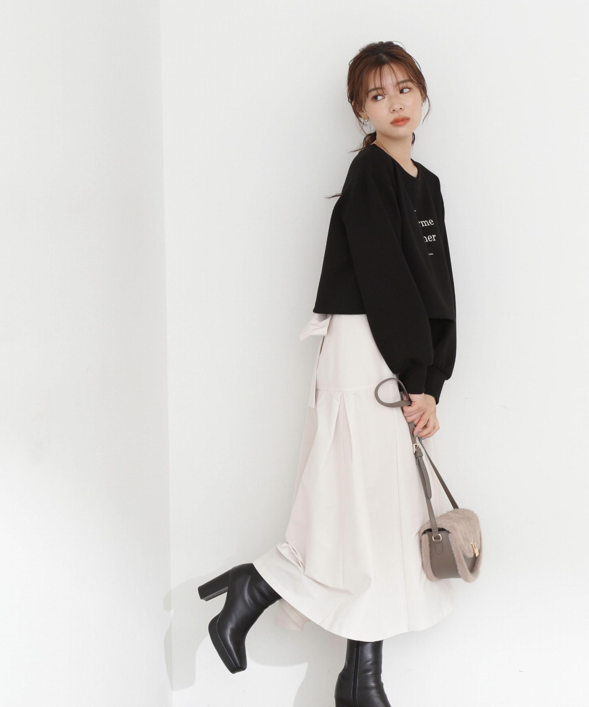 PROPORTION BODY DRESSING「ロゴデザインショート丈プルオーバー」|Tシャツ・カットソー|