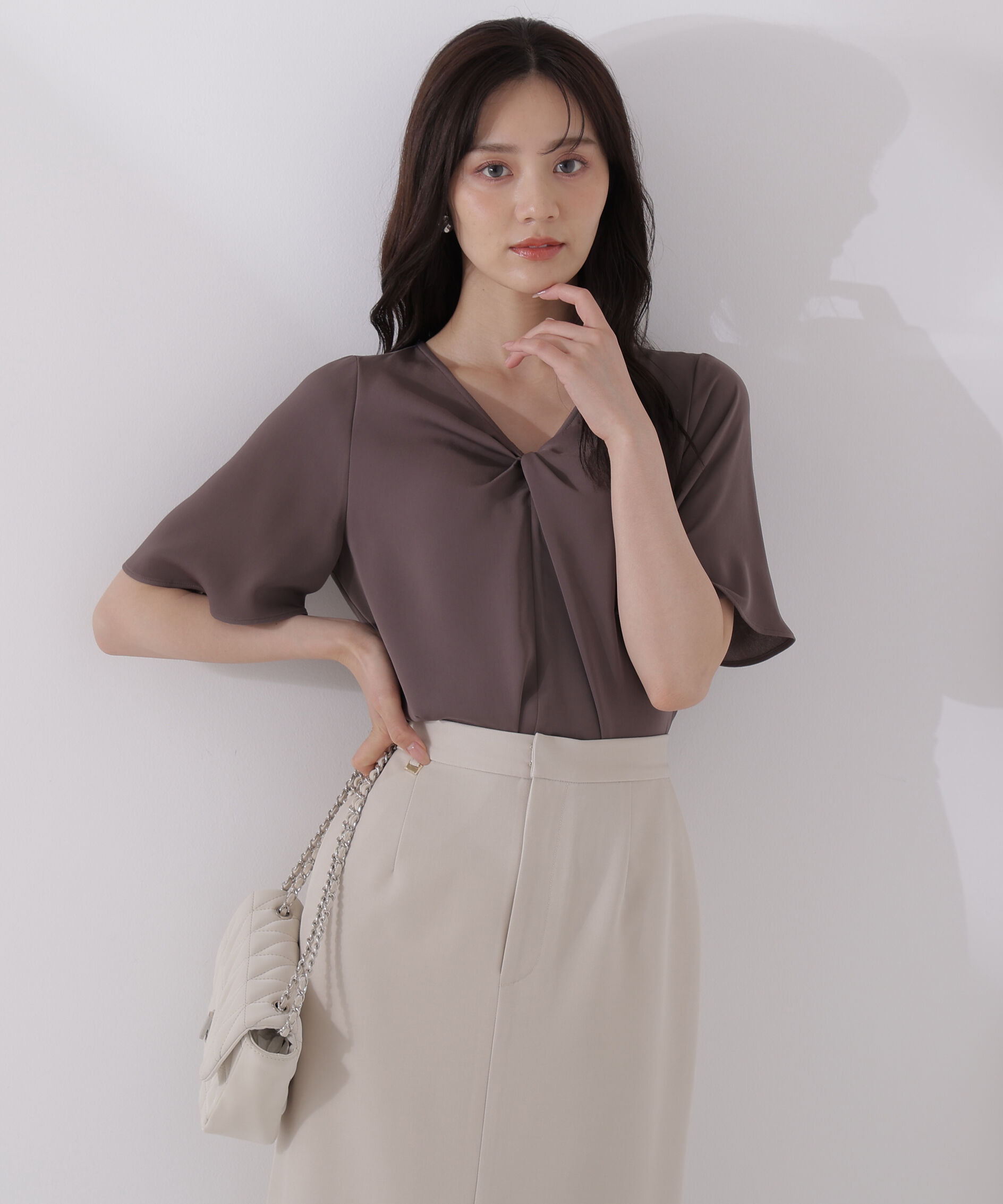 PROPORTION BODY DRESSING「ツイスト半袖ブラウス」|シャツ・ブラウス|ブラウン