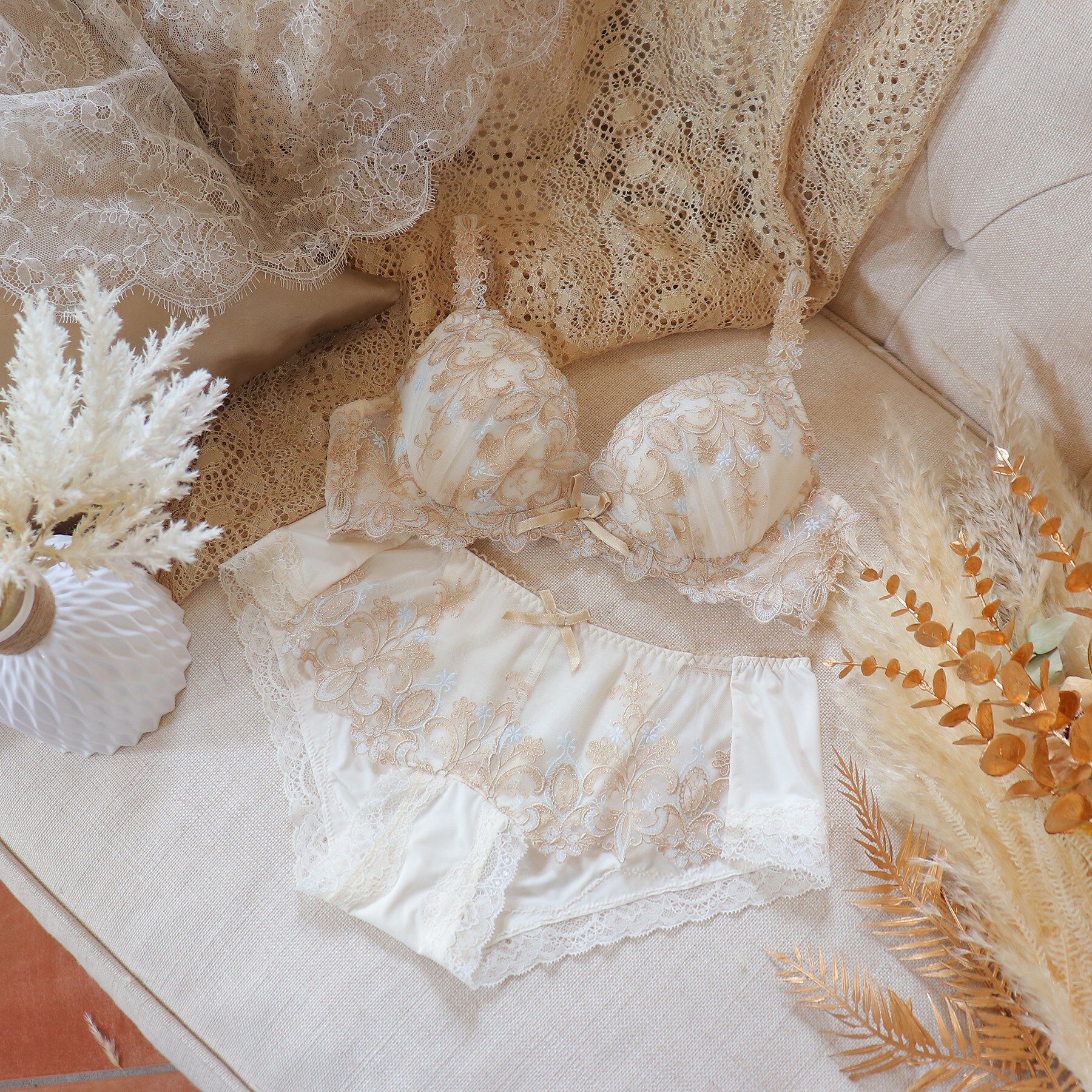 Risa Magli「スカイラー ブラジャー（B-D）＜V Make Type＞」|インナー|