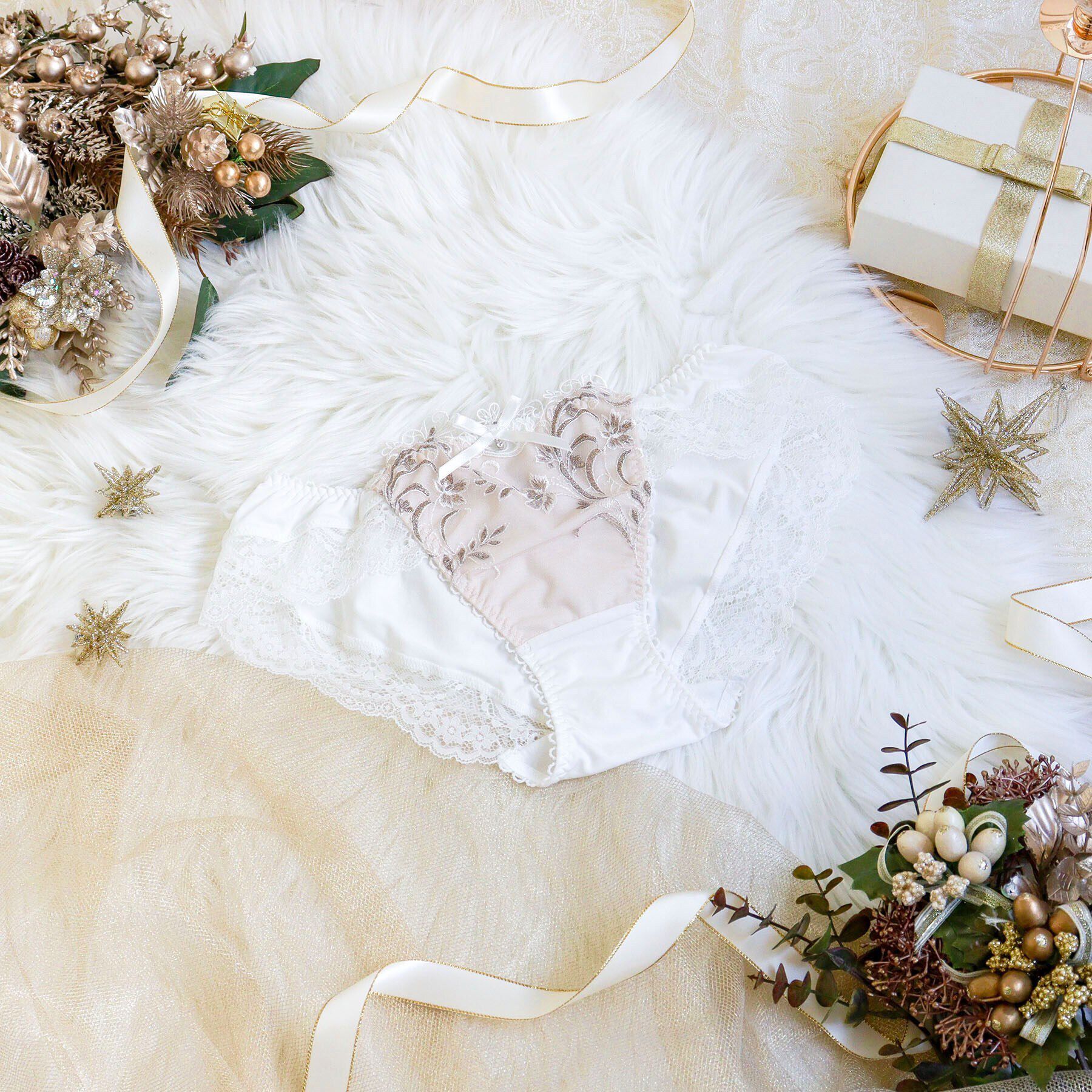 Risa Magli「アンシェラ ノーマルショーツ」|インナー|ベージュ(052)