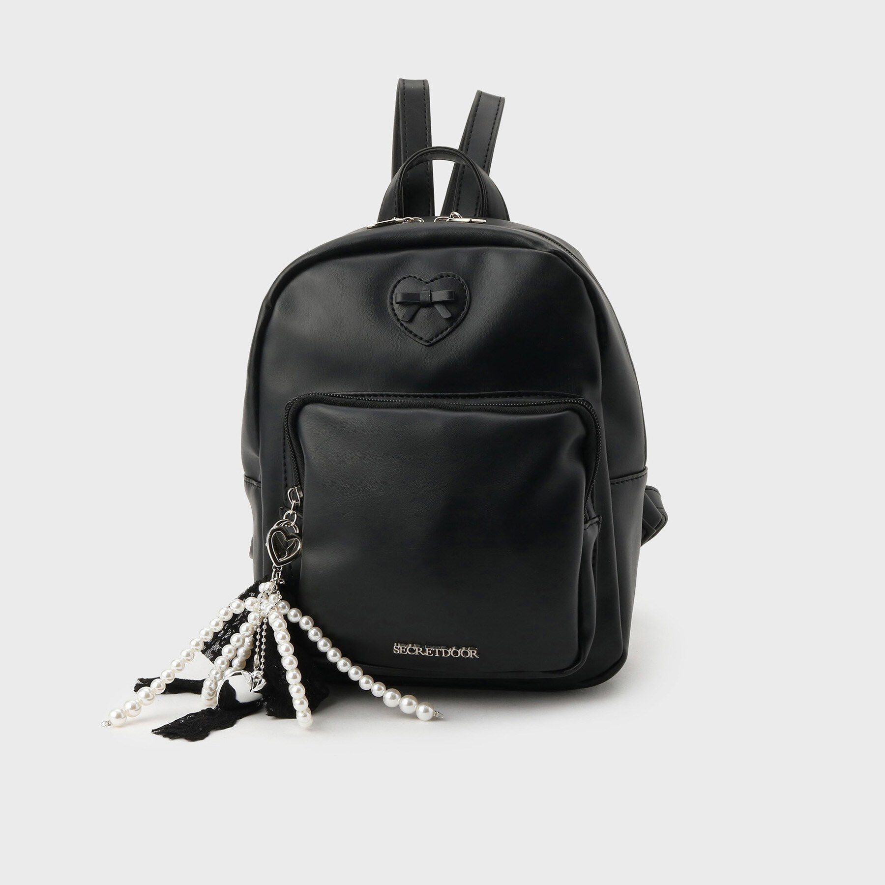 Ober Tashe「チャーム付きハートモチーフリュック」|リュック|
