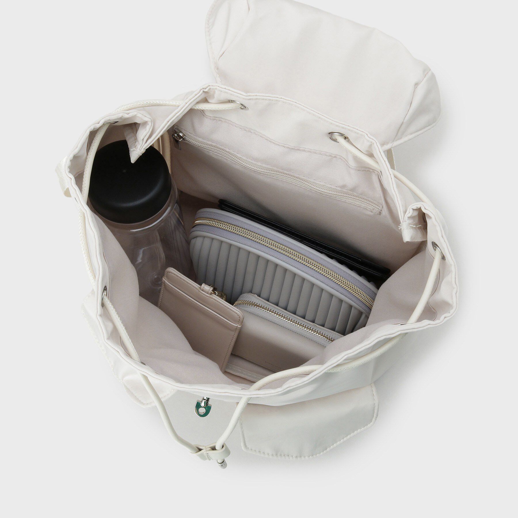 Ober Tashe「ナイロンカジュアルリュック」|リュック|