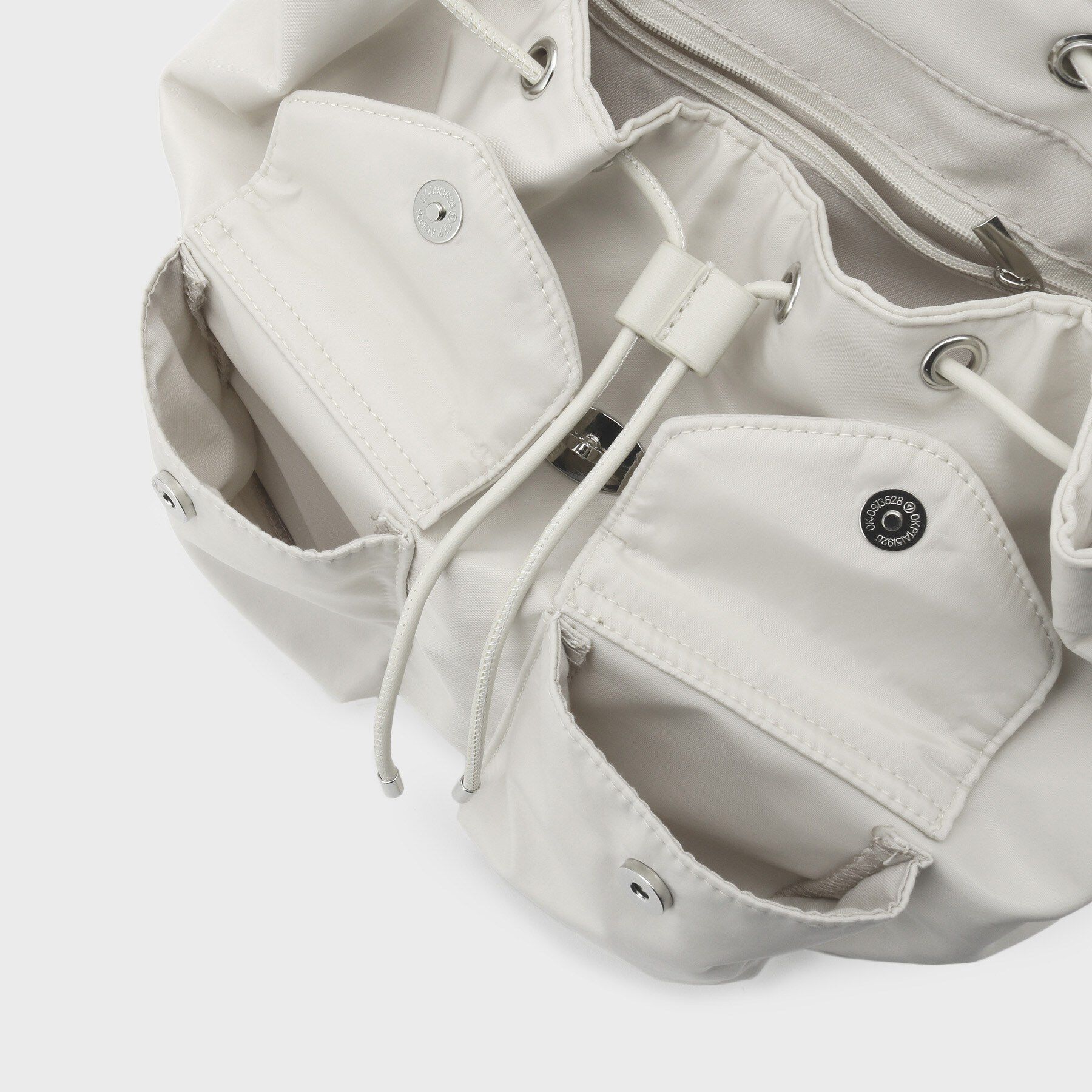 Ober Tashe「ナイロンカジュアルリュック」|リュック|