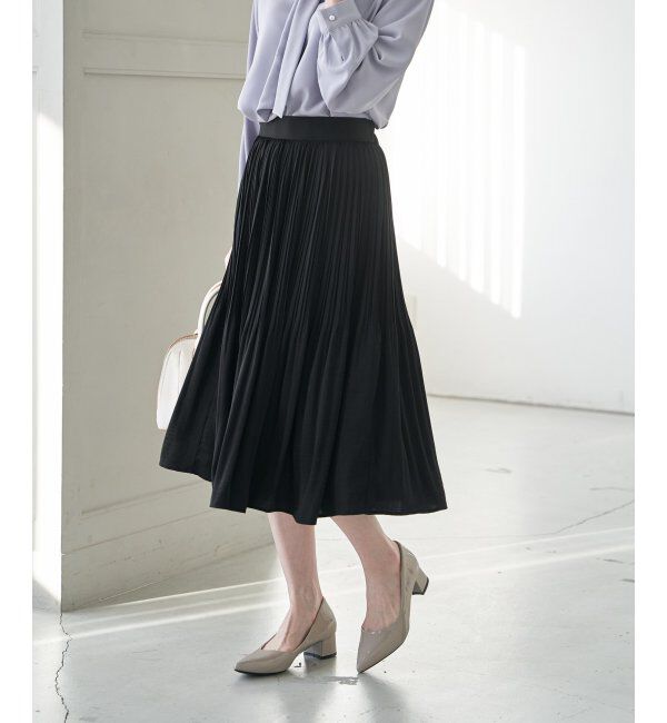 IKKA LOUNGE「サテンプリーツスカート」|スカート|ブラック