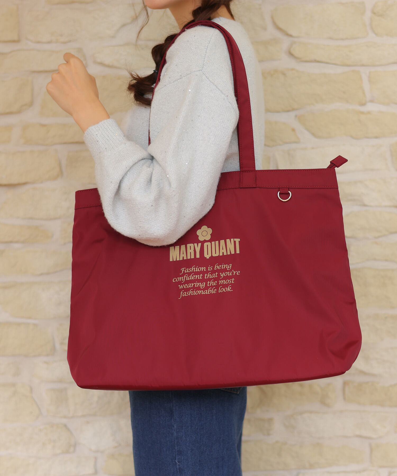 MARY QUANT「ゴールドロゴプリント舟型 トート」|トートバッグ|ボルドー