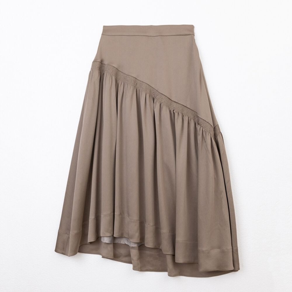 BACKYARD FAMILY「MIND レザーライクサテンギャザースカート 通販 スカート ギャザースカート ひざ丈スカート」|スカート|グレー1