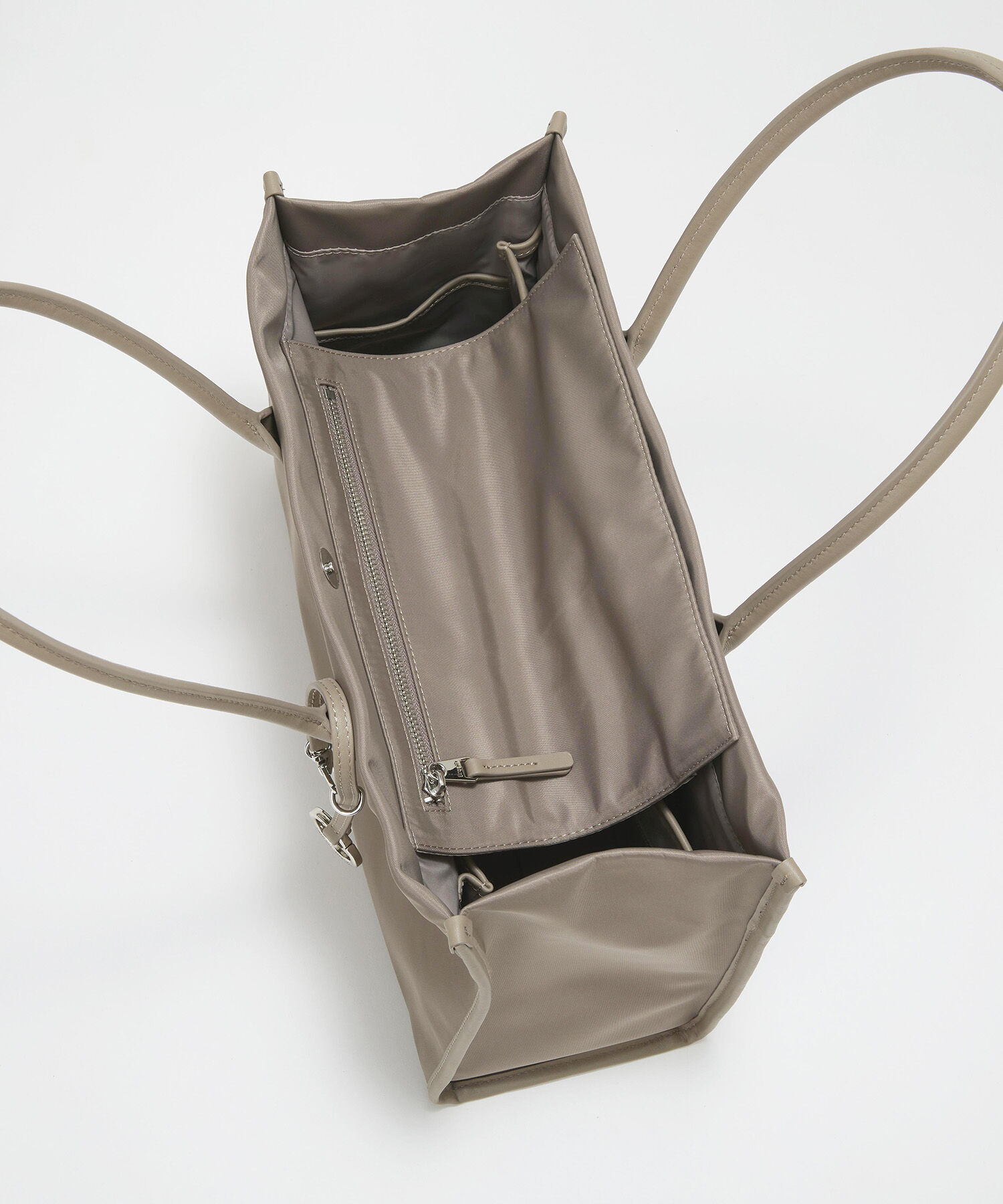 TOPKAPI BREATH「【Breath TOPKAPI】PRIM プリム ナイロン スクエア トートバッグ チャーム付き　A4/ 軽量 」|トートバッグ|