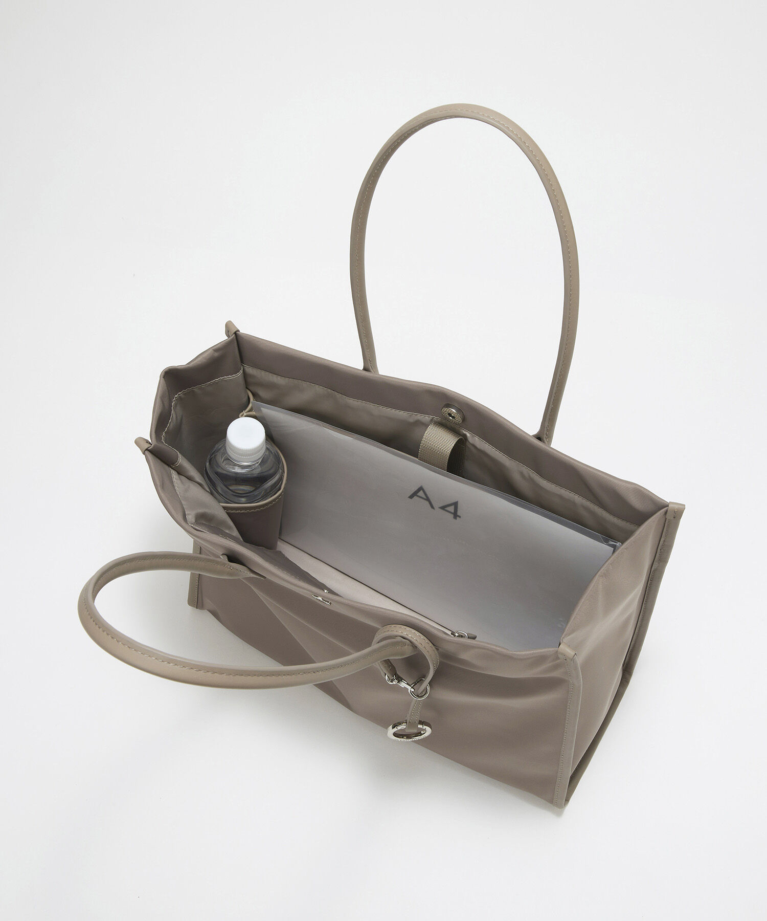 TOPKAPI BREATH「【Breath TOPKAPI】PRIM プリム ナイロン スクエア トートバッグ チャーム付き　A4/ 軽量 」|トートバッグ|