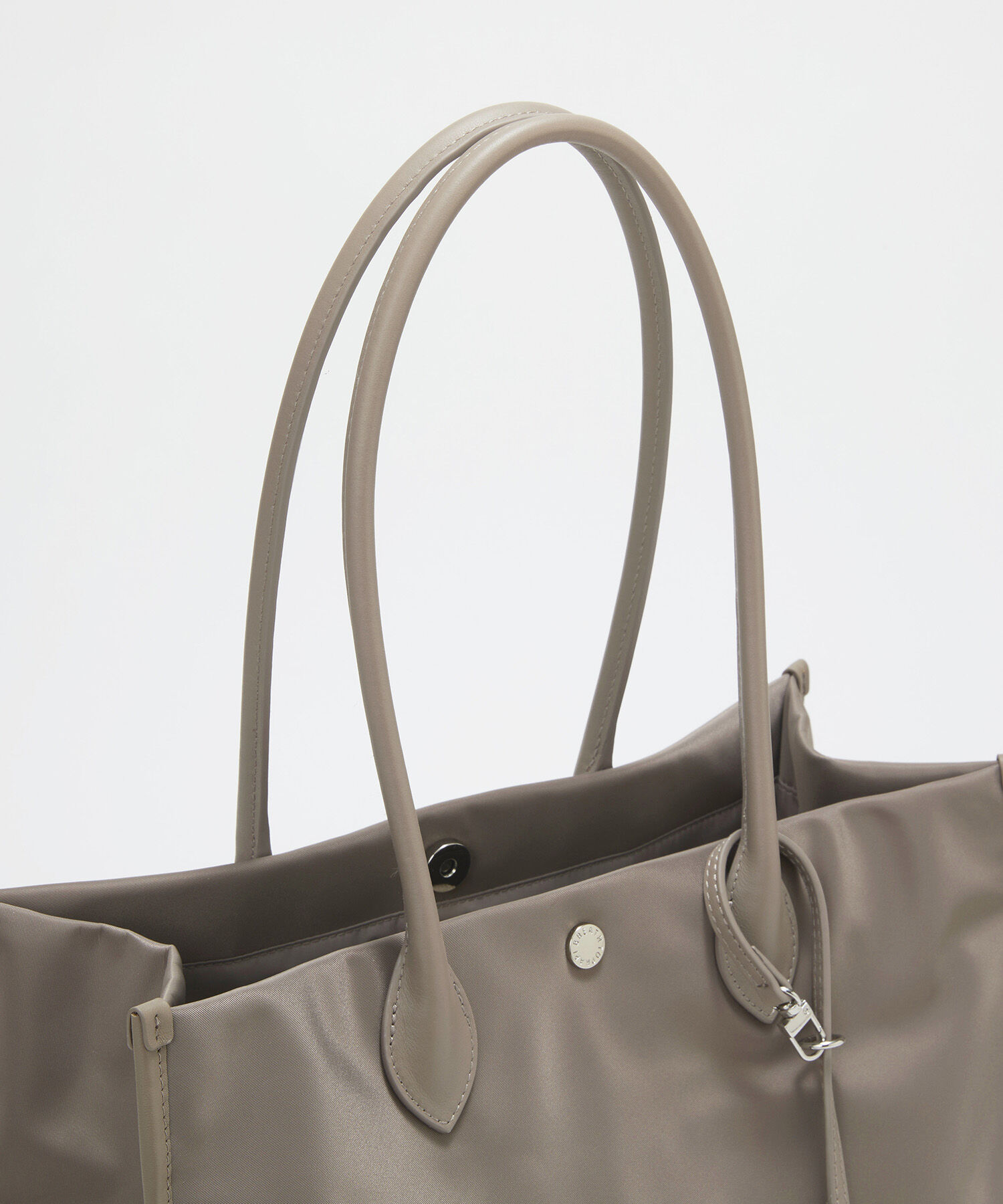 TOPKAPI BREATH「【Breath TOPKAPI】PRIM プリム ナイロン スクエア トートバッグ チャーム付き　A4/ 軽量 」|トートバッグ|