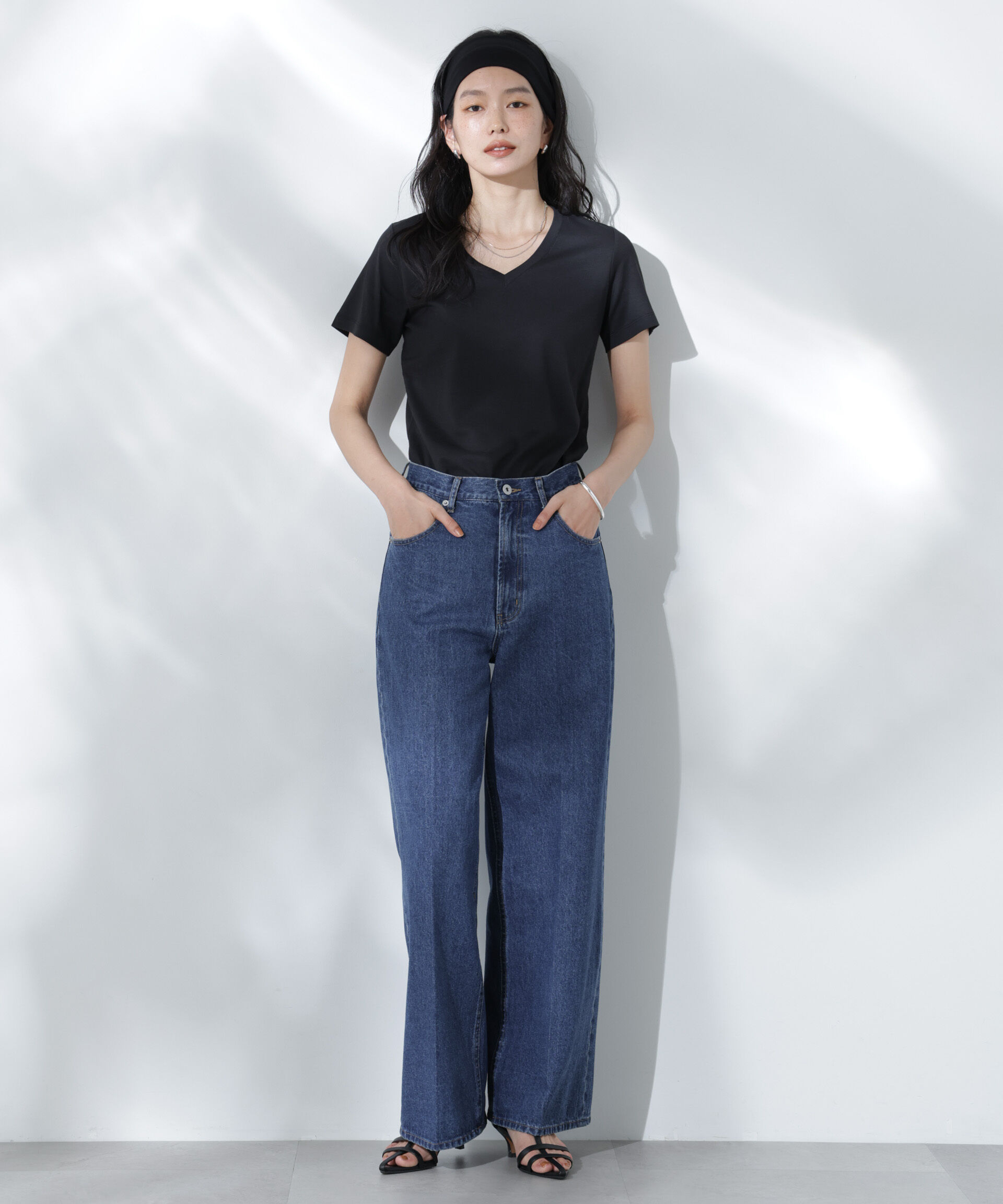 nano･universe「Anti Soaked(R) 汗染み防止VネックTシャツ」|Tシャツ・カットソー|