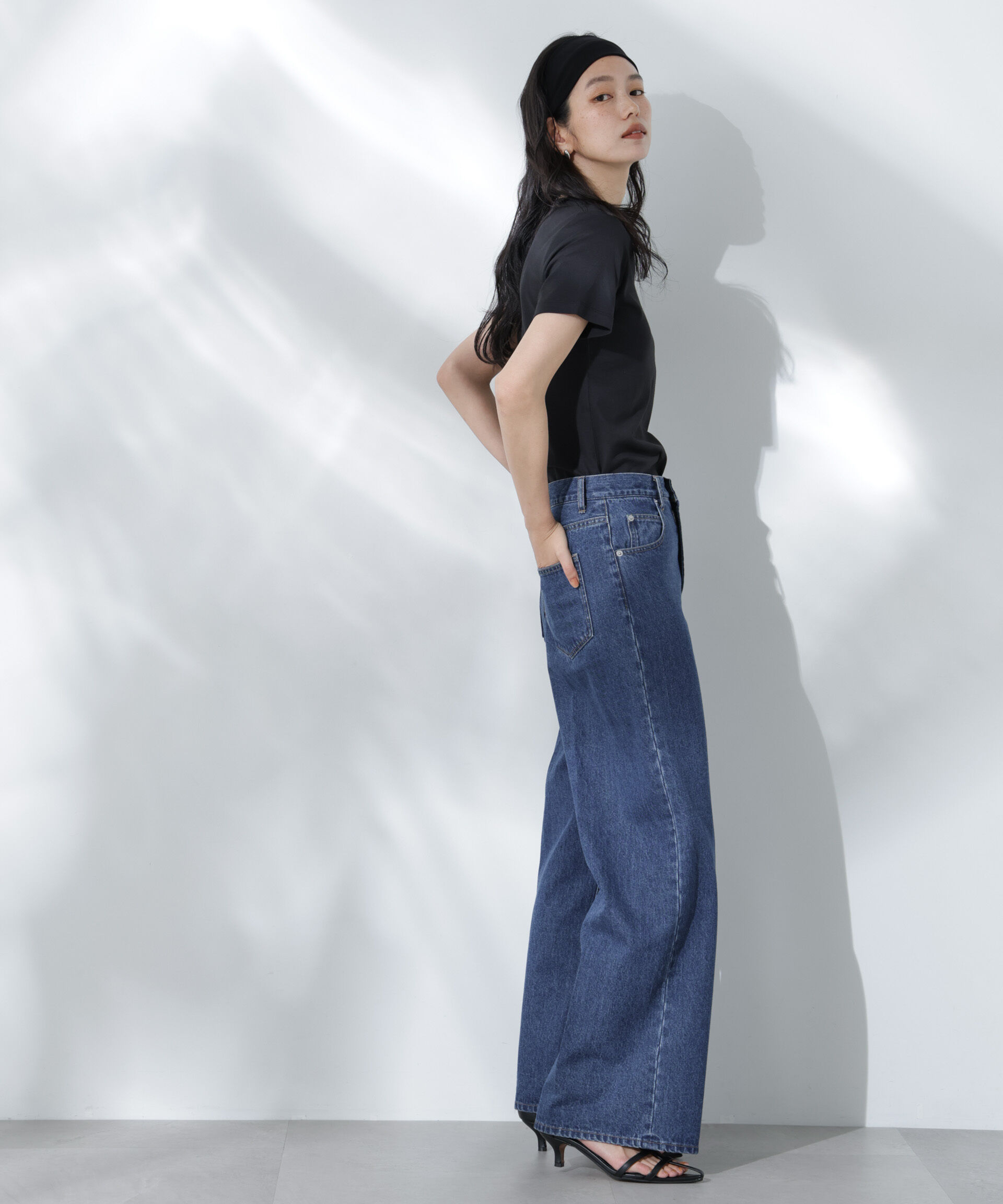 nano･universe「Anti Soaked(R) 汗染み防止VネックTシャツ」|Tシャツ・カットソー|