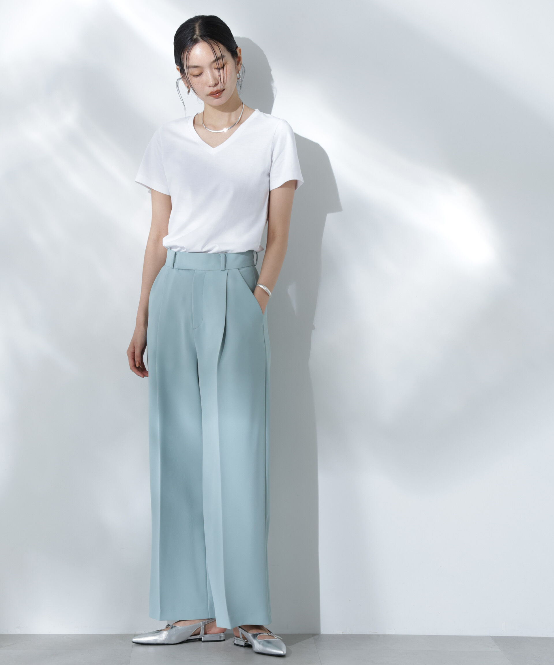 nano･universe「Anti Soaked(R) 汗染み防止VネックTシャツ」|Tシャツ・カットソー|