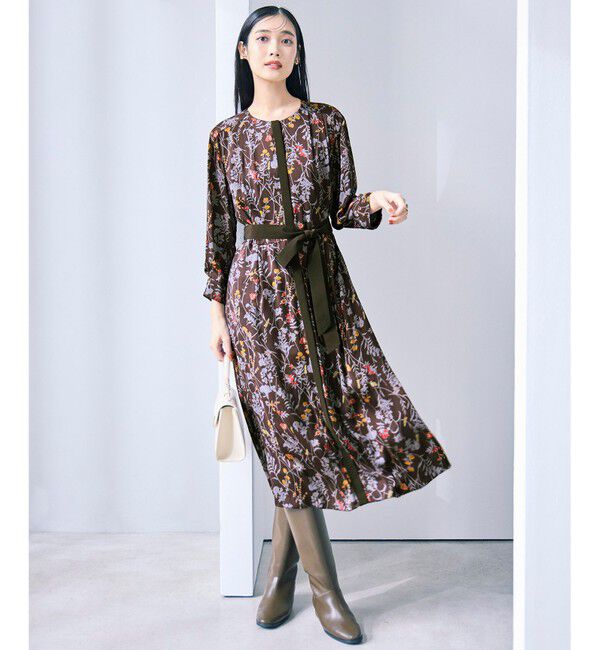 自由区「【WEB&一部店舗限定・新色追加・定番人気・着用動画あり】ハーバルフロープリント8分袖 ワンピース」|ワンピース|ﾌﾞﾗｳﾝﾍ