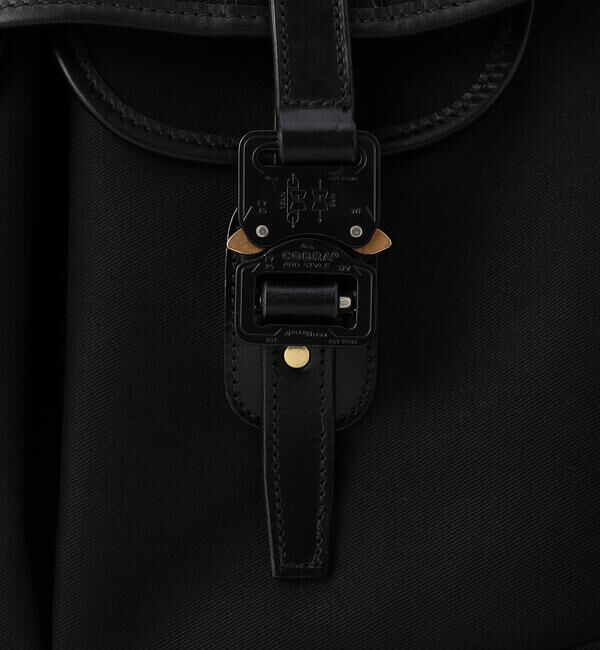 Brady「Brady | ARIEL TROUT LARGE with COBRA BUCKLE UNISEX」|ショルダー・メッセンジャー|