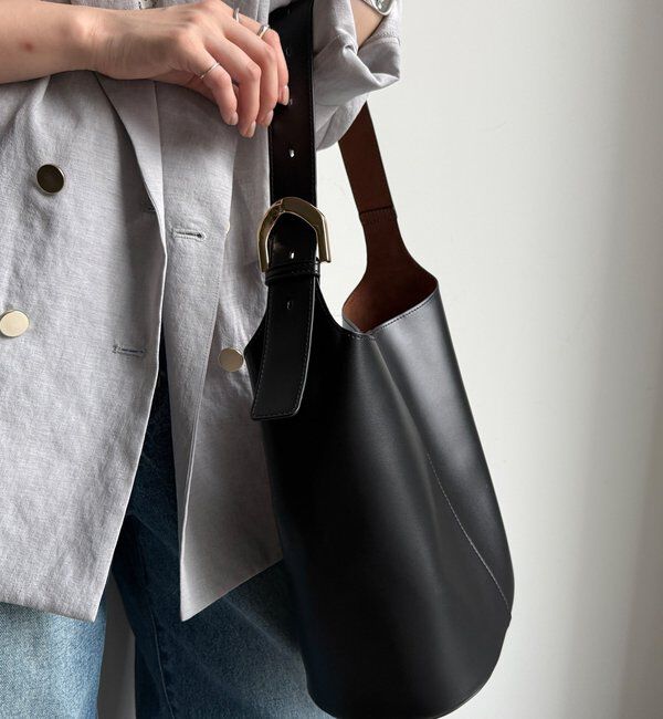  「【WEB限定】ビッグバックルバケツショルダー」|トートバッグ|