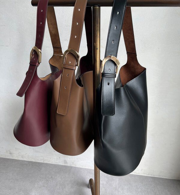  「【WEB限定】ビッグバックルバケツショルダー」|トートバッグ|