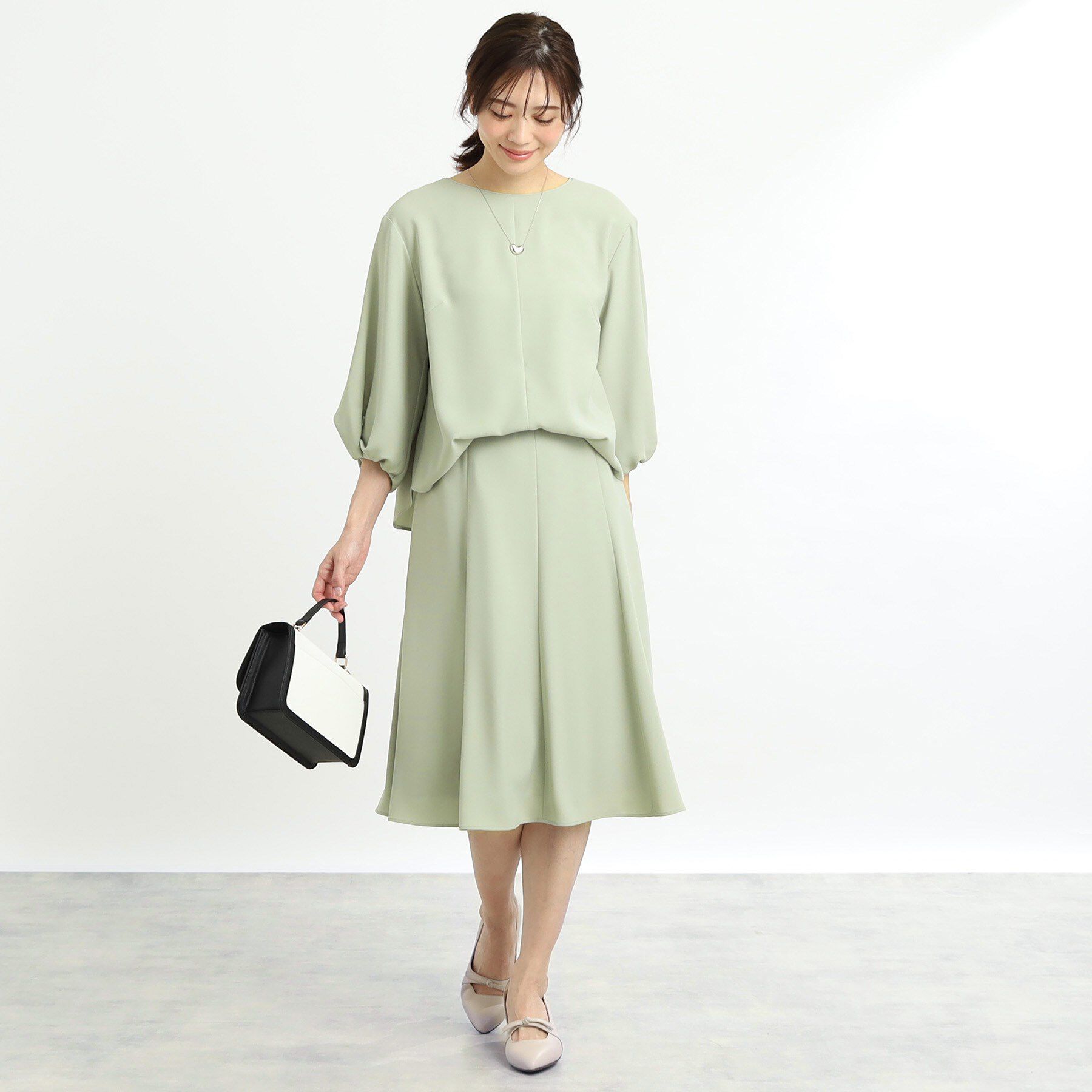 Reflect「【セットアップ可能】バックサテンフレアスカート」|スカート|