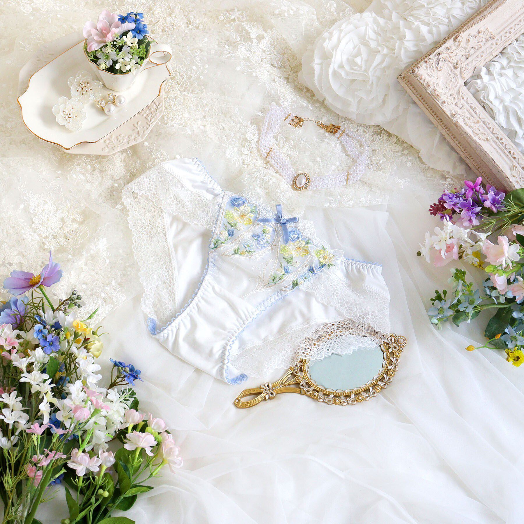 Risa Magli「フロリタ ノーマルショーツ」|インナー|ホワイト(001)