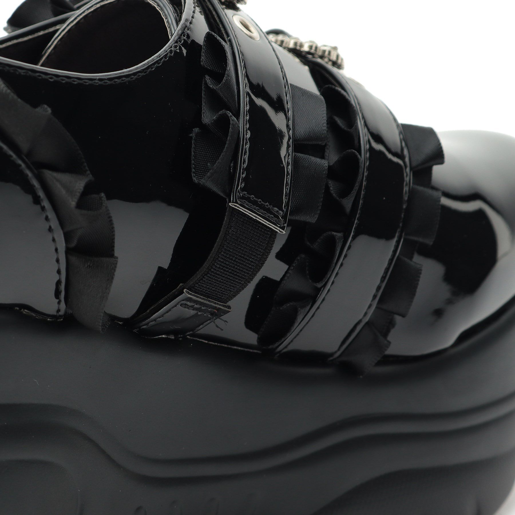 csT&P「厚底キラキラビジュー付きスニーカー」|スニーカー|