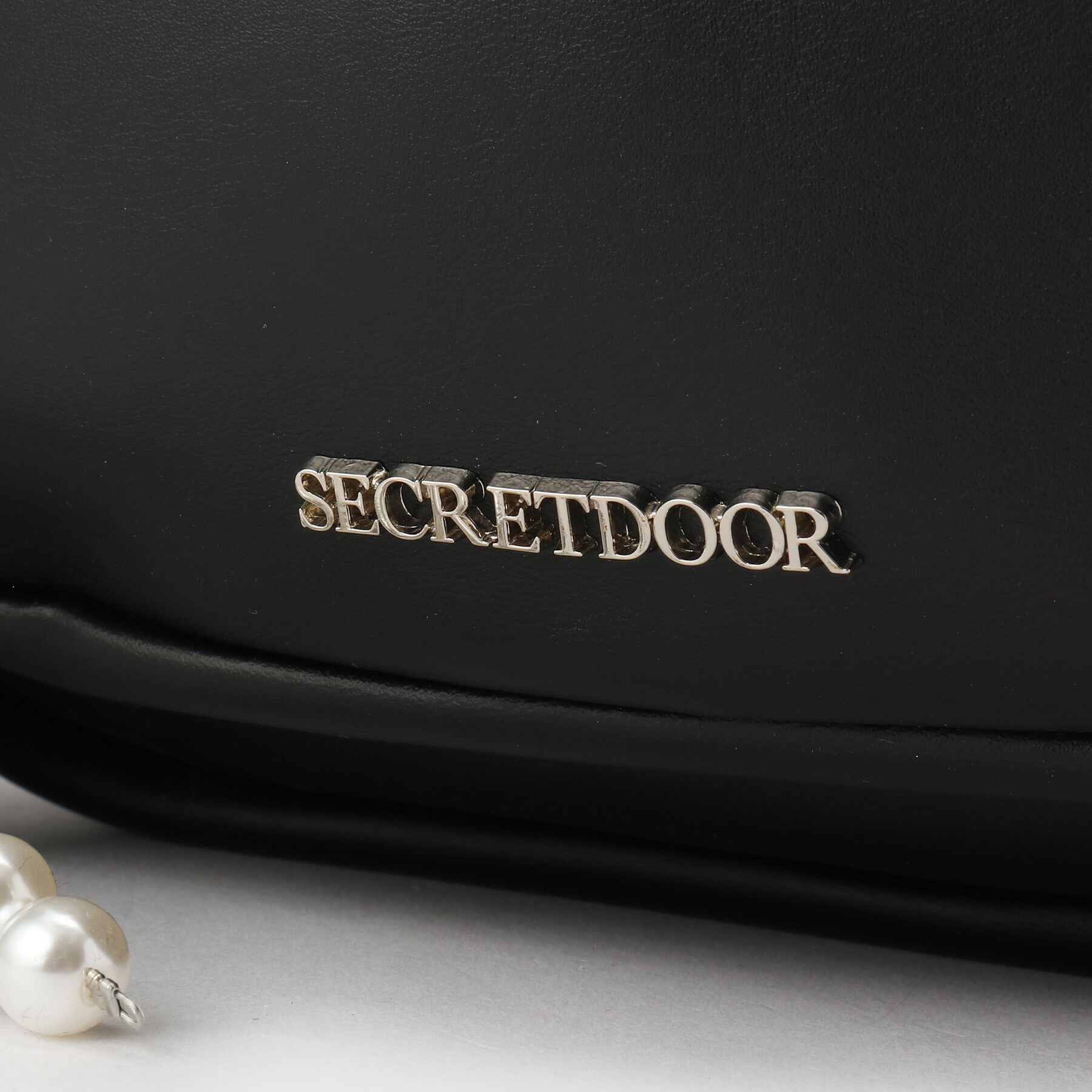 Ober Tashe「チャーム付きハートモチーフリュック」|リュック|