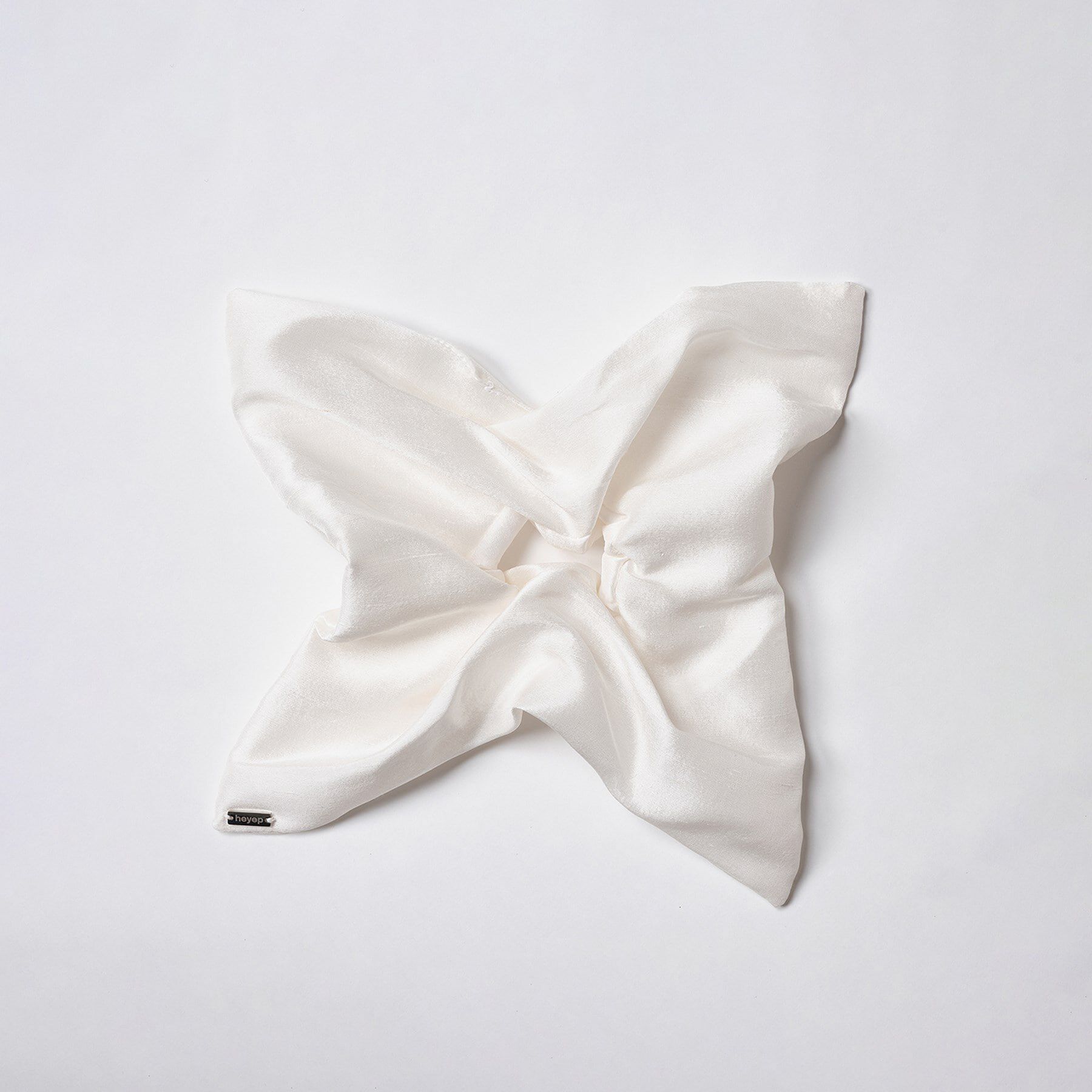 CODE A「heyep｜Silk Square Medium Scrunchie」|その他|