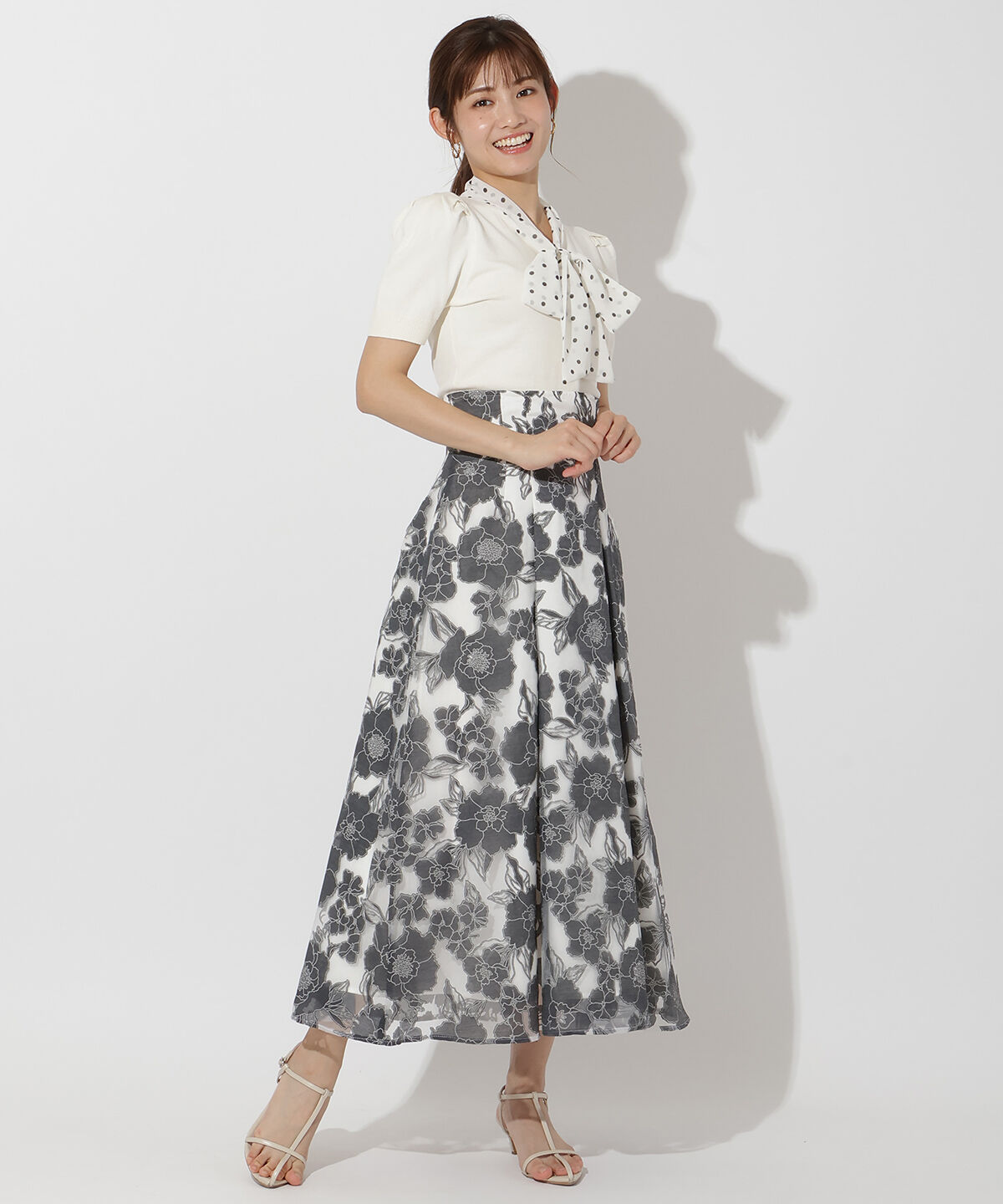 アンドクチュール「オパールフラワーフレアスカート」|フレア|