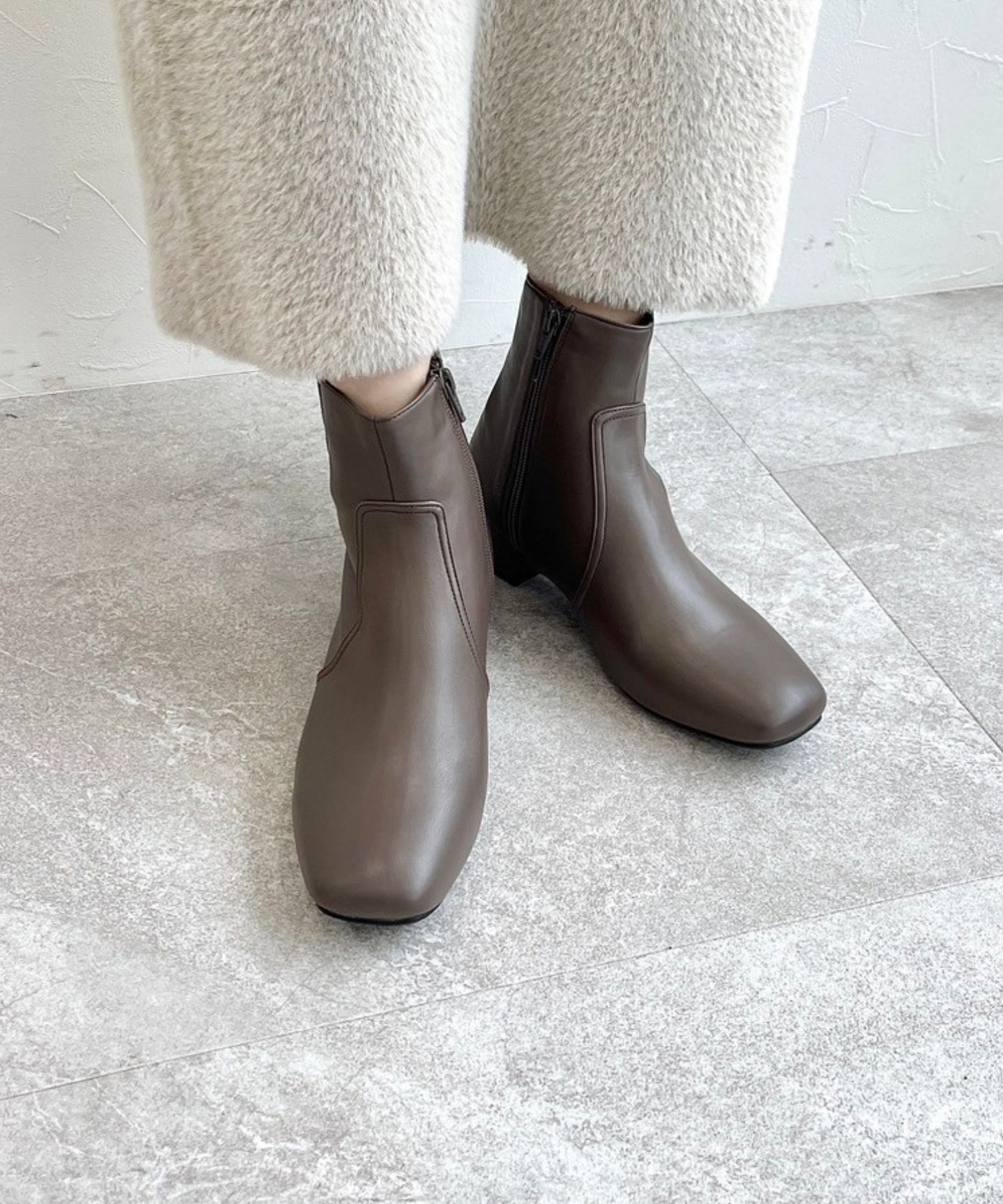 WA Oriental TRaffic「【 防寒 】スクエアトゥ プレーン ショートブーツ /32401 中敷き起毛 ＆ クッション」|ショートブーツ|