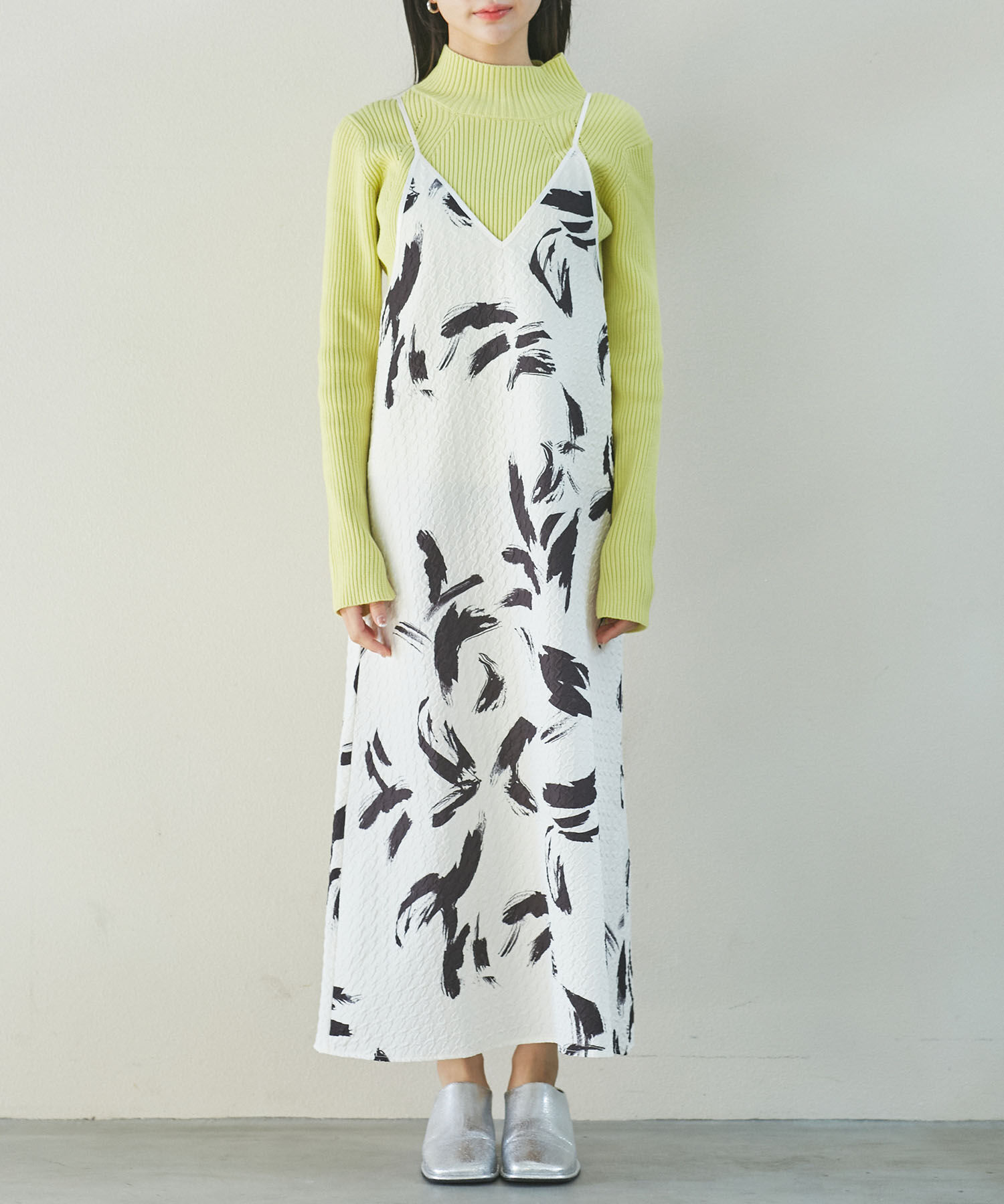 VIS「【洗える】アート柄キャミワンピース」|ワンピース|