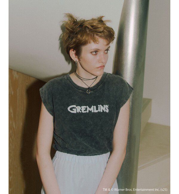 VIS「【グレムリン】VIS別注 ビンテージ風レタリング＆フォトTシャツ」|Tシャツ・カットソー|