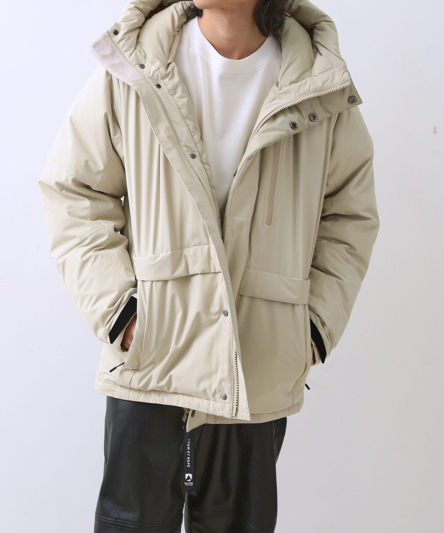 ADAM ET ROPE'「【ALLIED】700FP ショート フーディー ダウンジャケット / ユニセックス」|ダウン|