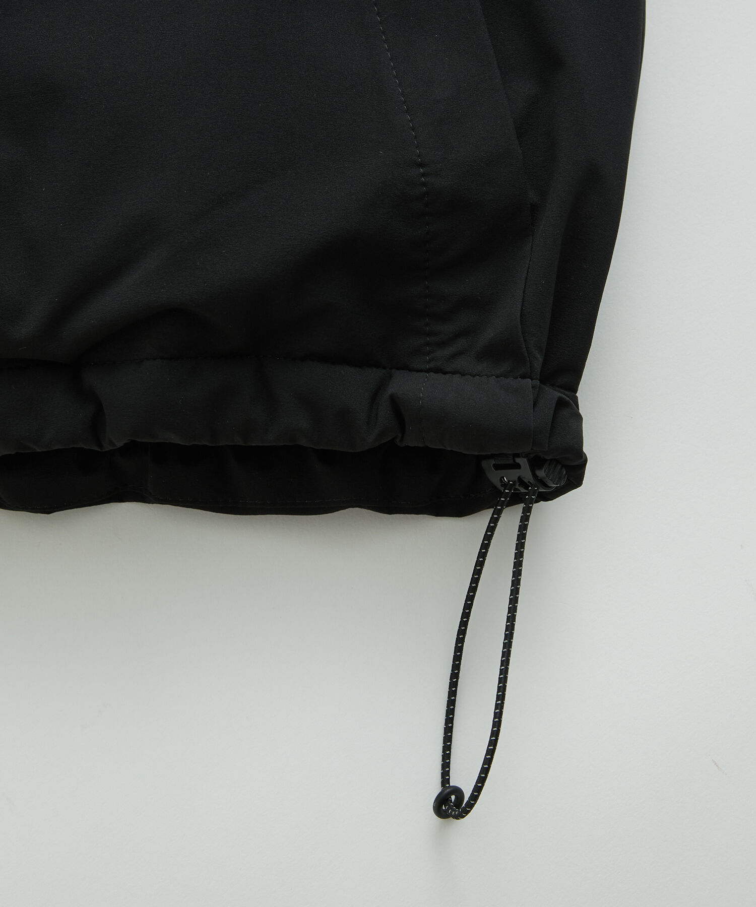 ADAM ET ROPE'「【ALLIED】700FP ショート フーディー ダウンジャケット / ユニセックス」|ダウン|