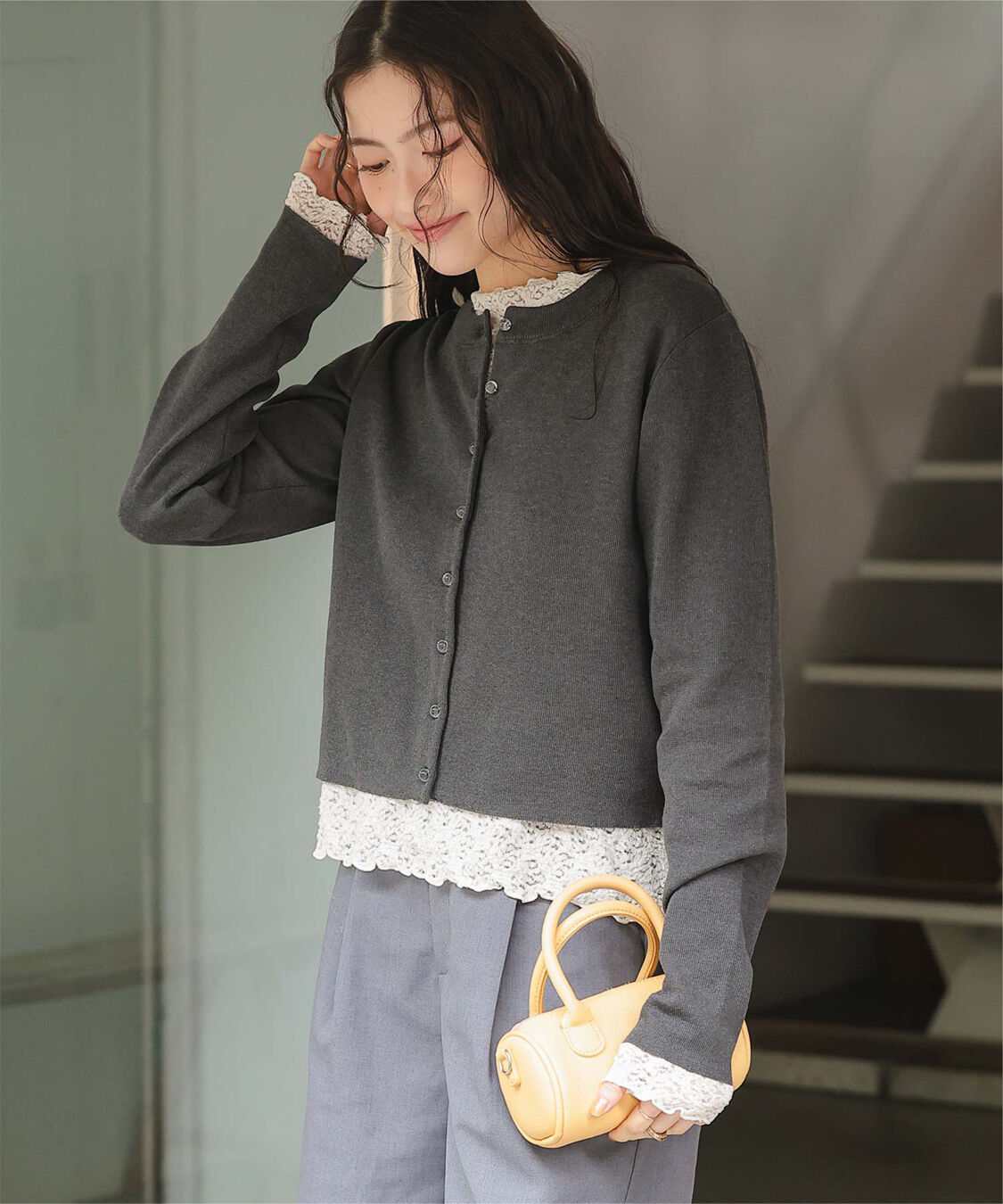 titivate「クリア釦UVケアニットカーディガン」|カーディガン|チャコール