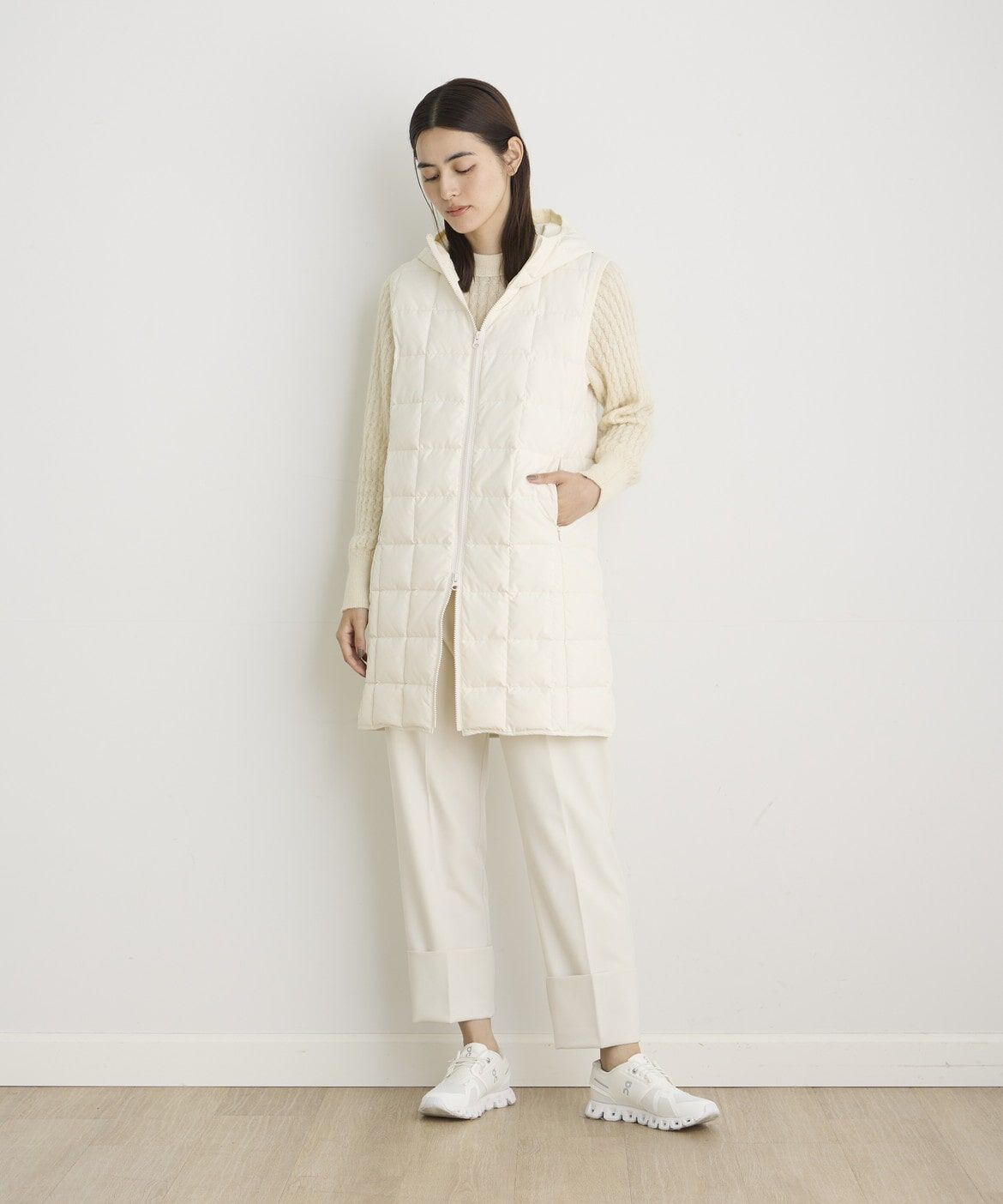 DAY by DAY it&rsquo;s international「ロングフードダウンベスト《TAION &amp; LIMONTA EAST》 」|ダウン|