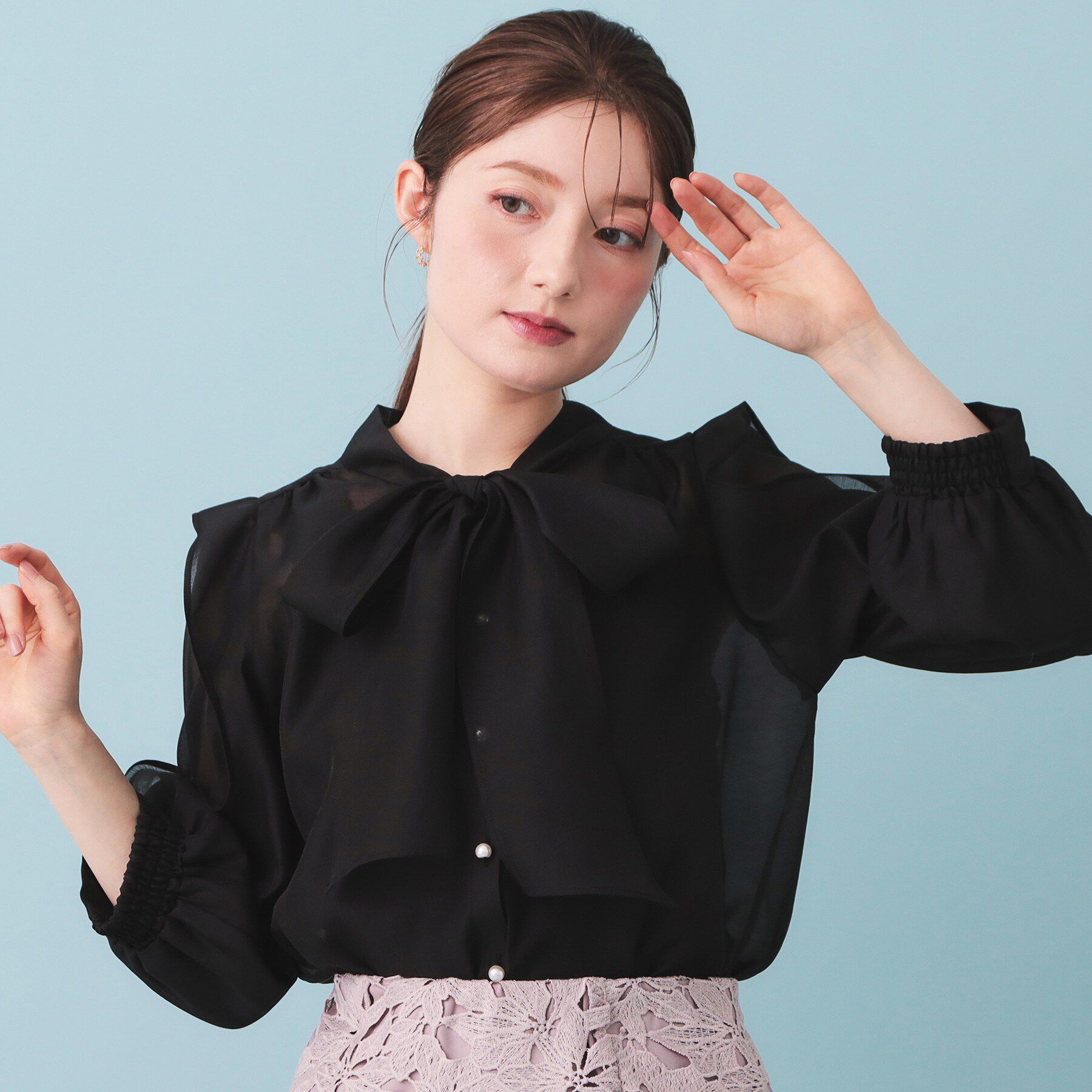 index「オーガンシアーリボンフリルブラウス【洗濯機OK/イージーアイロン】」|シャツ・ブラウス|ブラック(019)