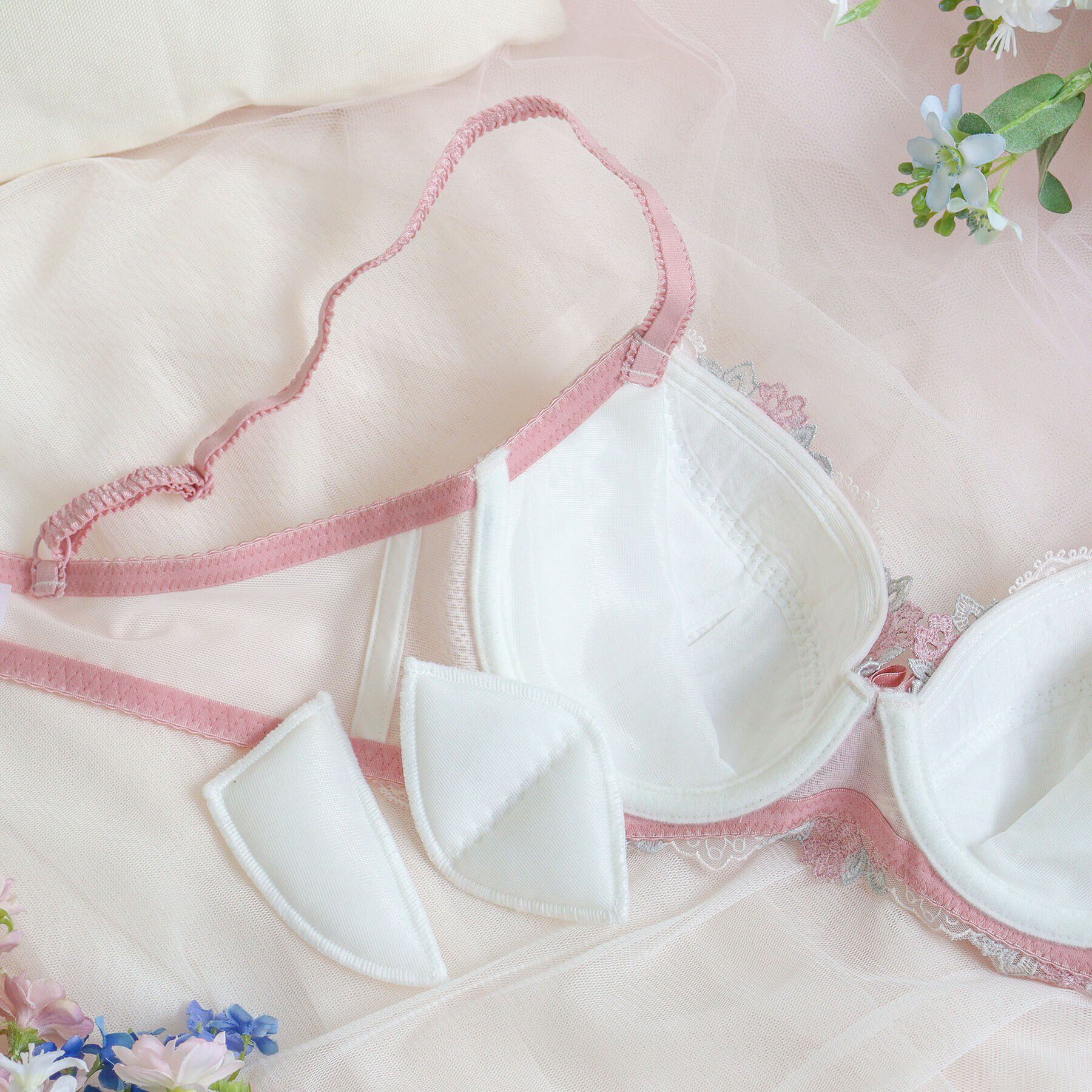 Risa Magli「イーシャ ブラジャー（E-F）＜サイドシェイプ＞」|インナー|