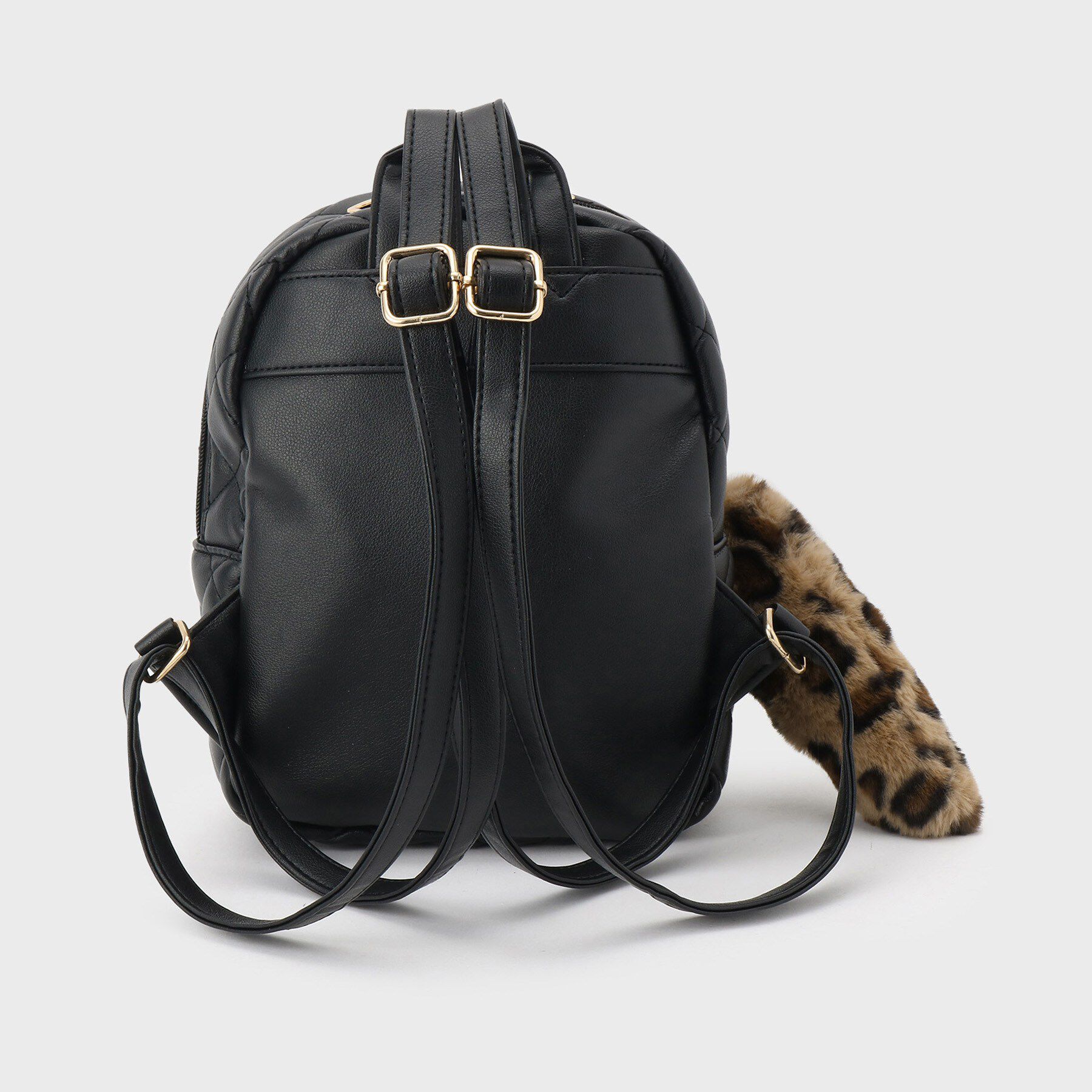 Ober Tashe「チャーム付きリュック」|リュック|