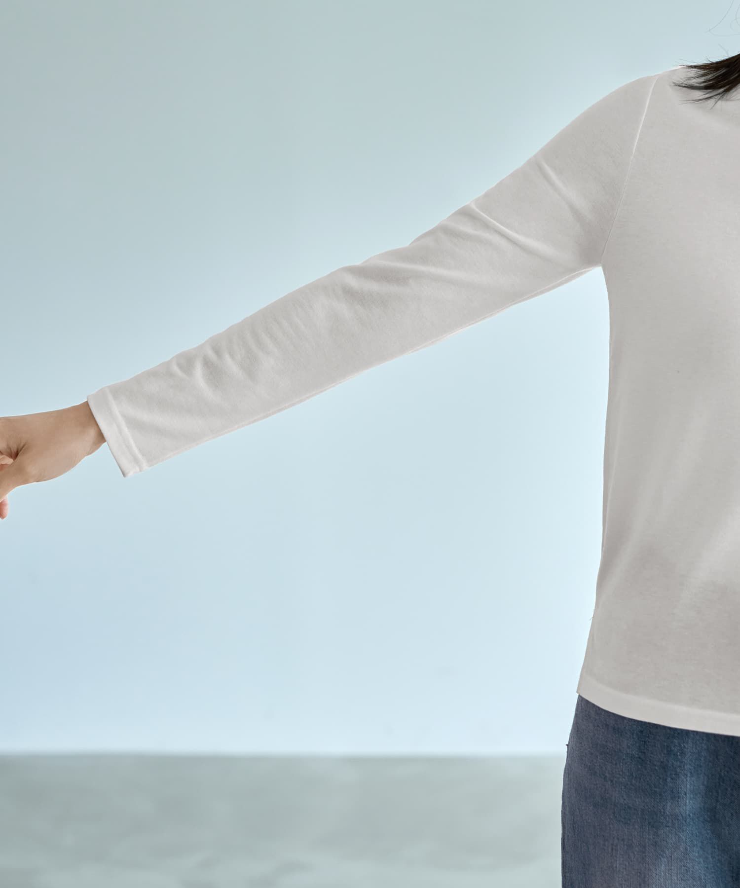 STYLE DELI「薄手で柔らかい片側肩あきカットソートップス」|Tシャツ・カットソー|