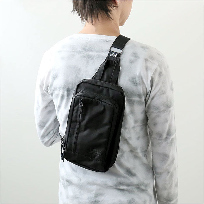 BACKYARD FAMILY「ボディバッグ メンズ 通販 L.R.M CMK220877 ワンショルダー ボディーバッグ」|その他|