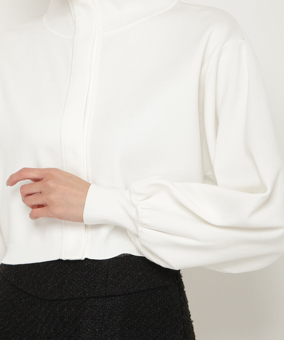 アンドクチュール「スタンドネッククロップドニットジャケット」|カーディガン|