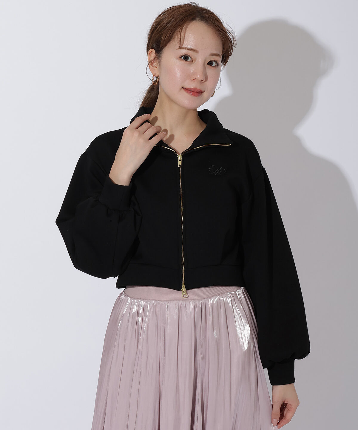 アンドクチュール「刺繍入りZIPカーデプルオーバー」|カーディガン|