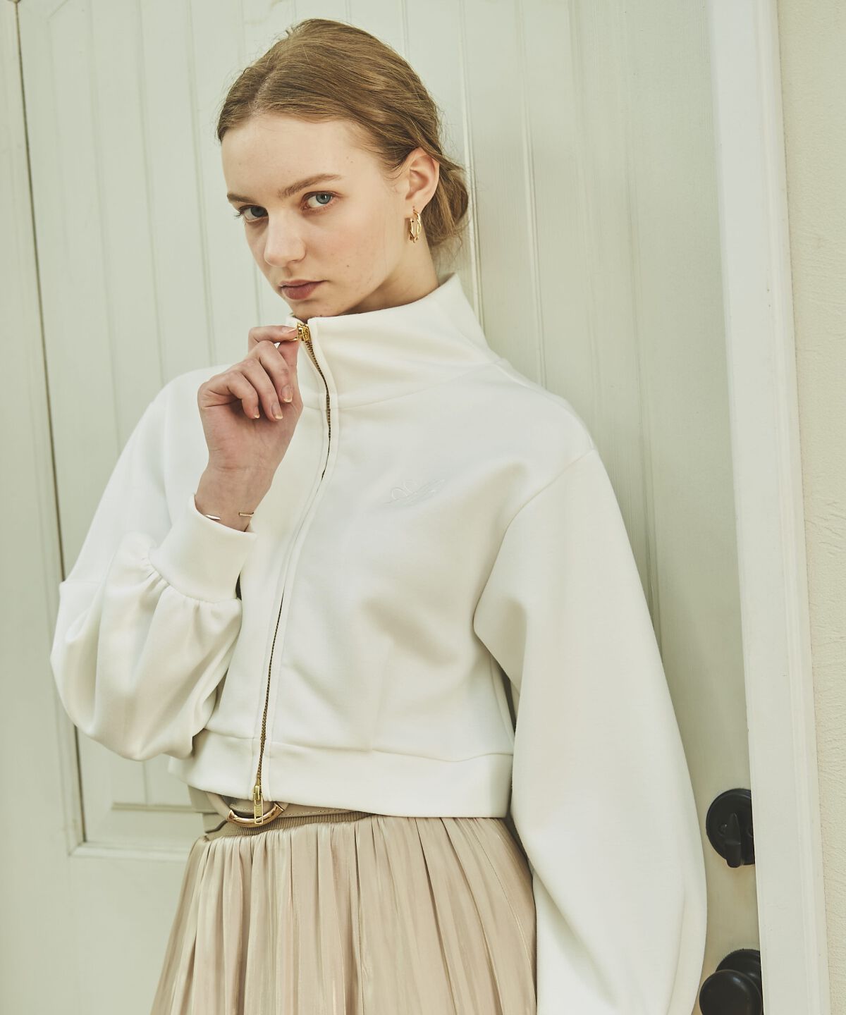 アンドクチュール「刺繍入りZIPカーデプルオーバー」|カーディガン|