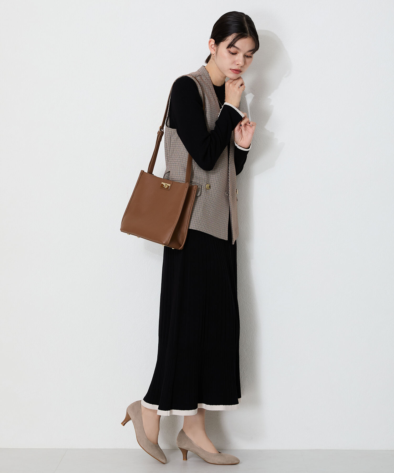 ORiental TRaffic「【WEB限定 / 累計9万足突破】 ミドルヒール パンプス /R-4008  ヒール5.5cm シンプル オフィス クッション」|パンプス|